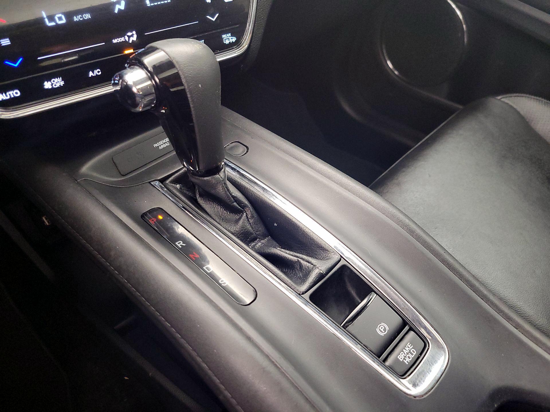 Thumbnail: 2016 Honda HR-V - 18