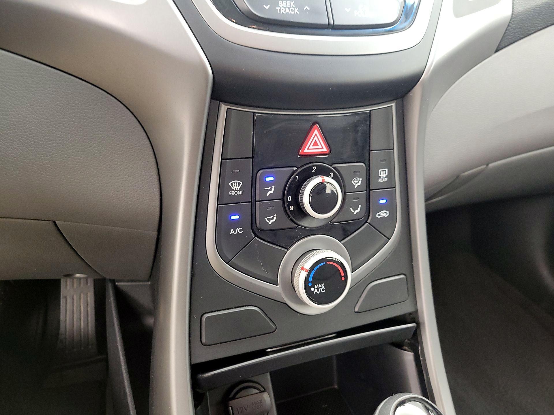Thumbnail: 2016 Hyundai Elantra - 15