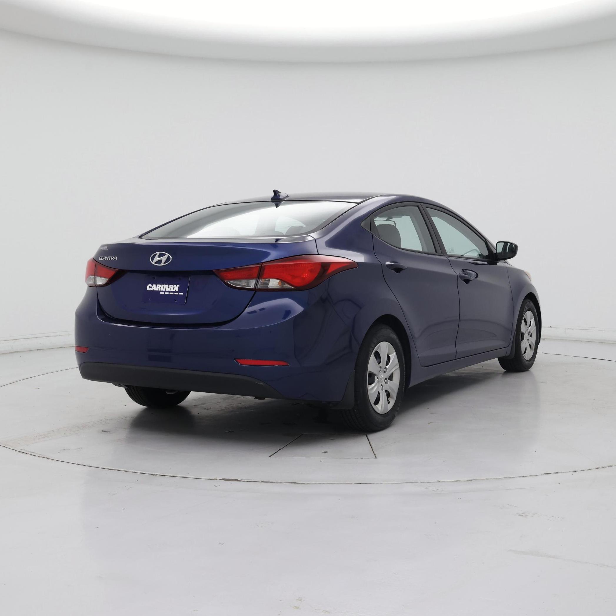 Thumbnail: 2016 Hyundai Elantra - 8