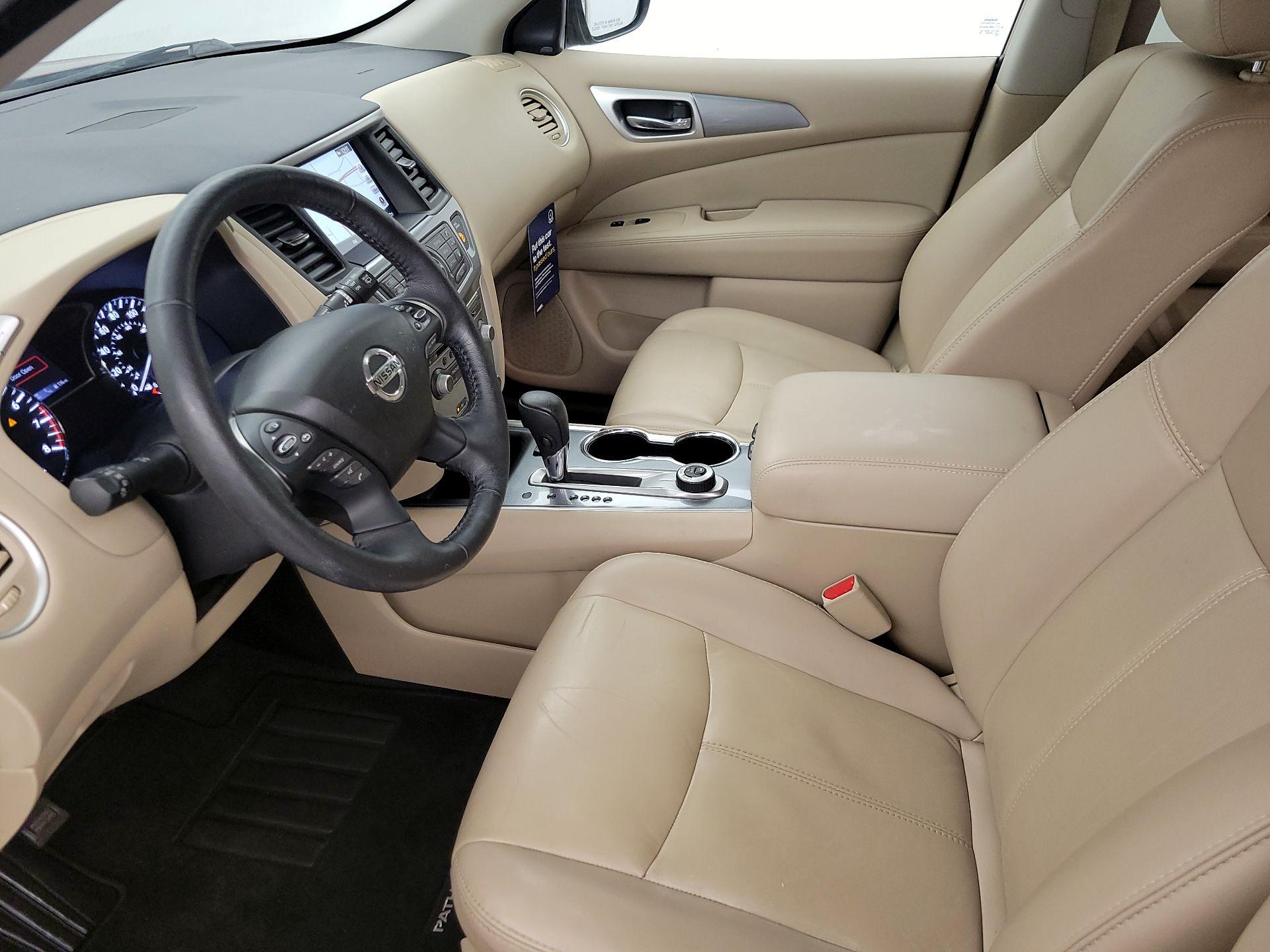 Thumbnail: 2020 Nissan Pathfinder - 11