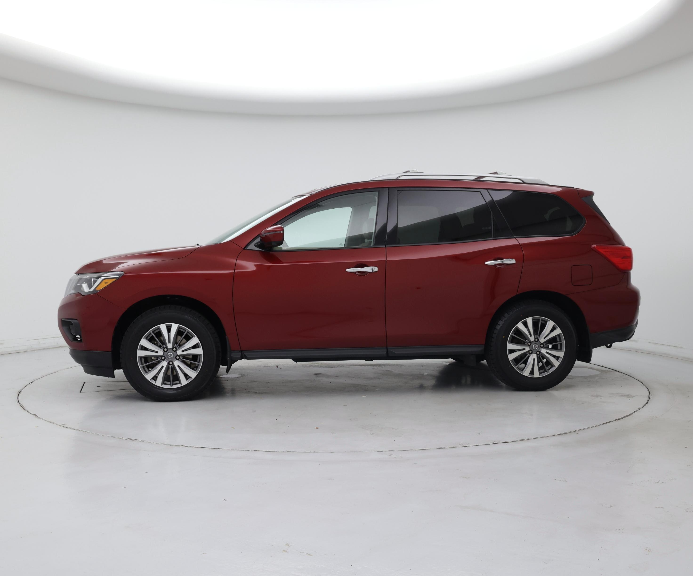 Thumbnail: 2020 Nissan Pathfinder - 3