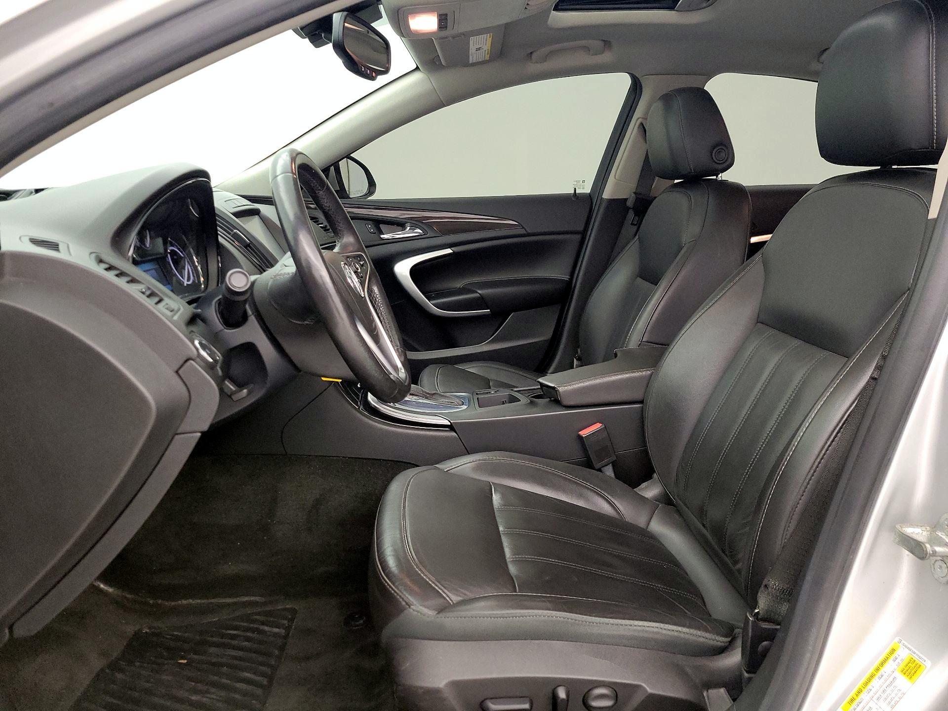 Thumbnail: 2015 Buick Regal - 11