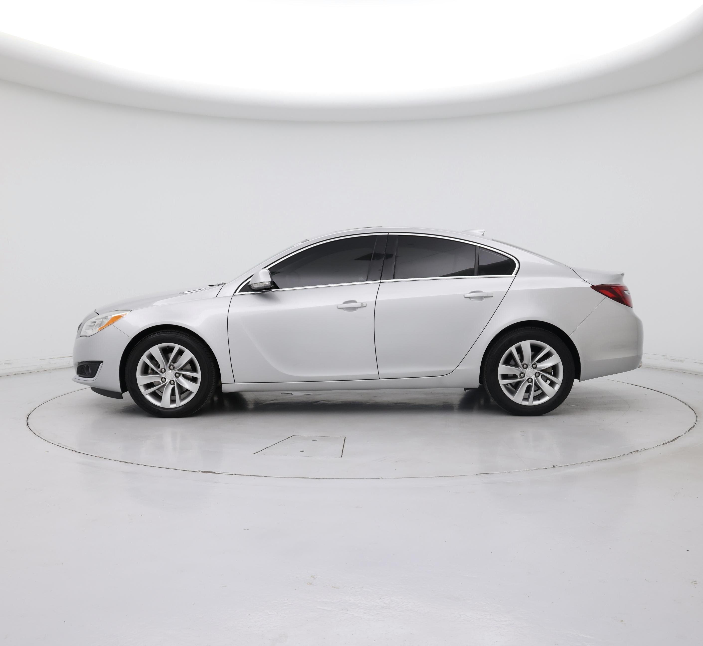 Thumbnail: 2015 Buick Regal - 3