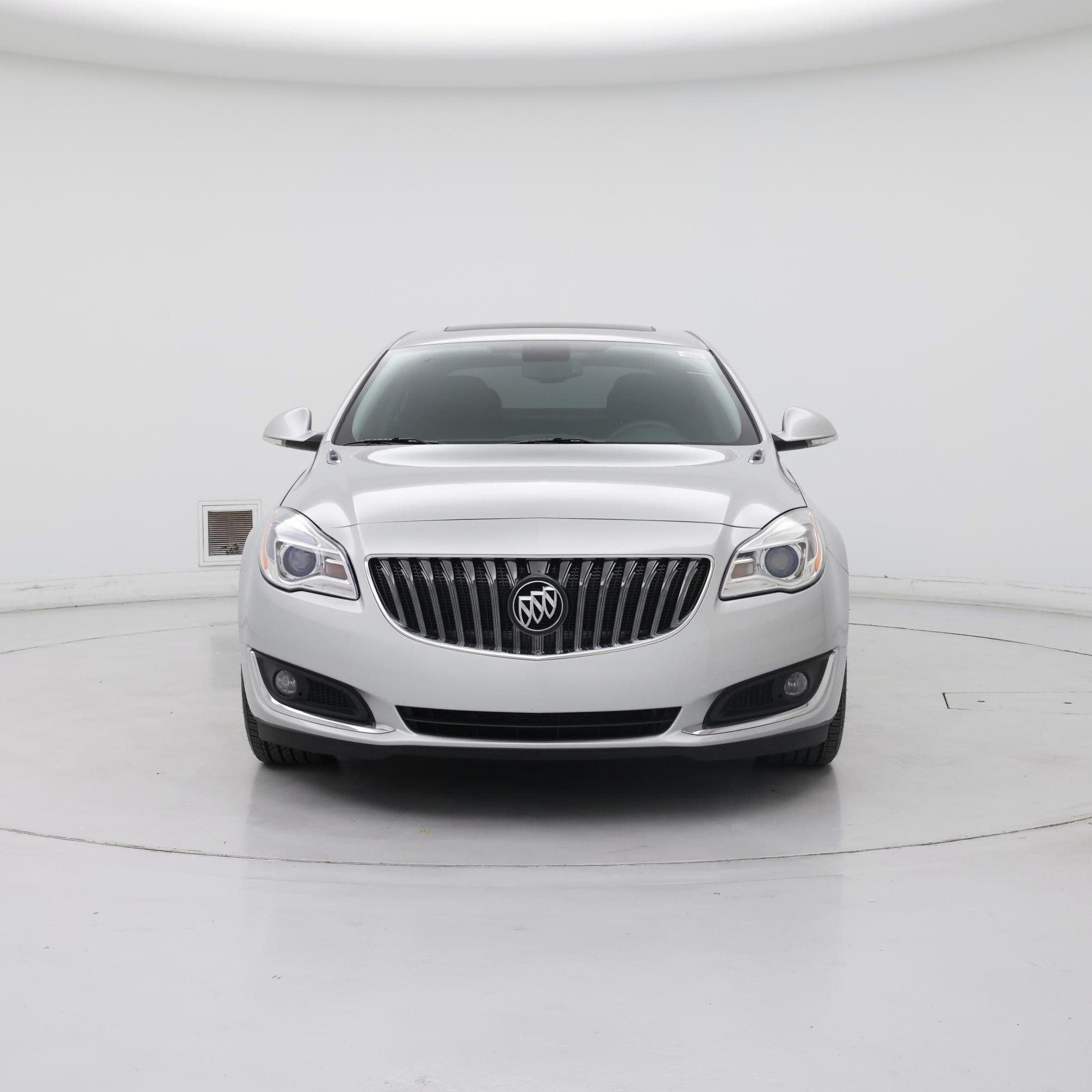 Thumbnail: 2015 Buick Regal - 5