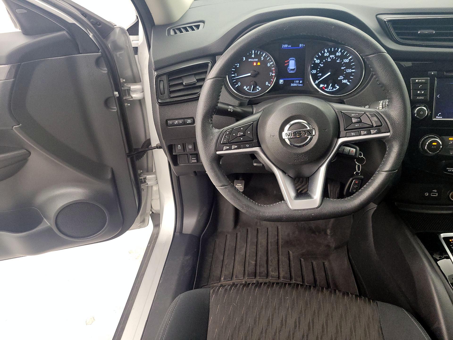 Thumbnail: 2019 Nissan Rogue - 10