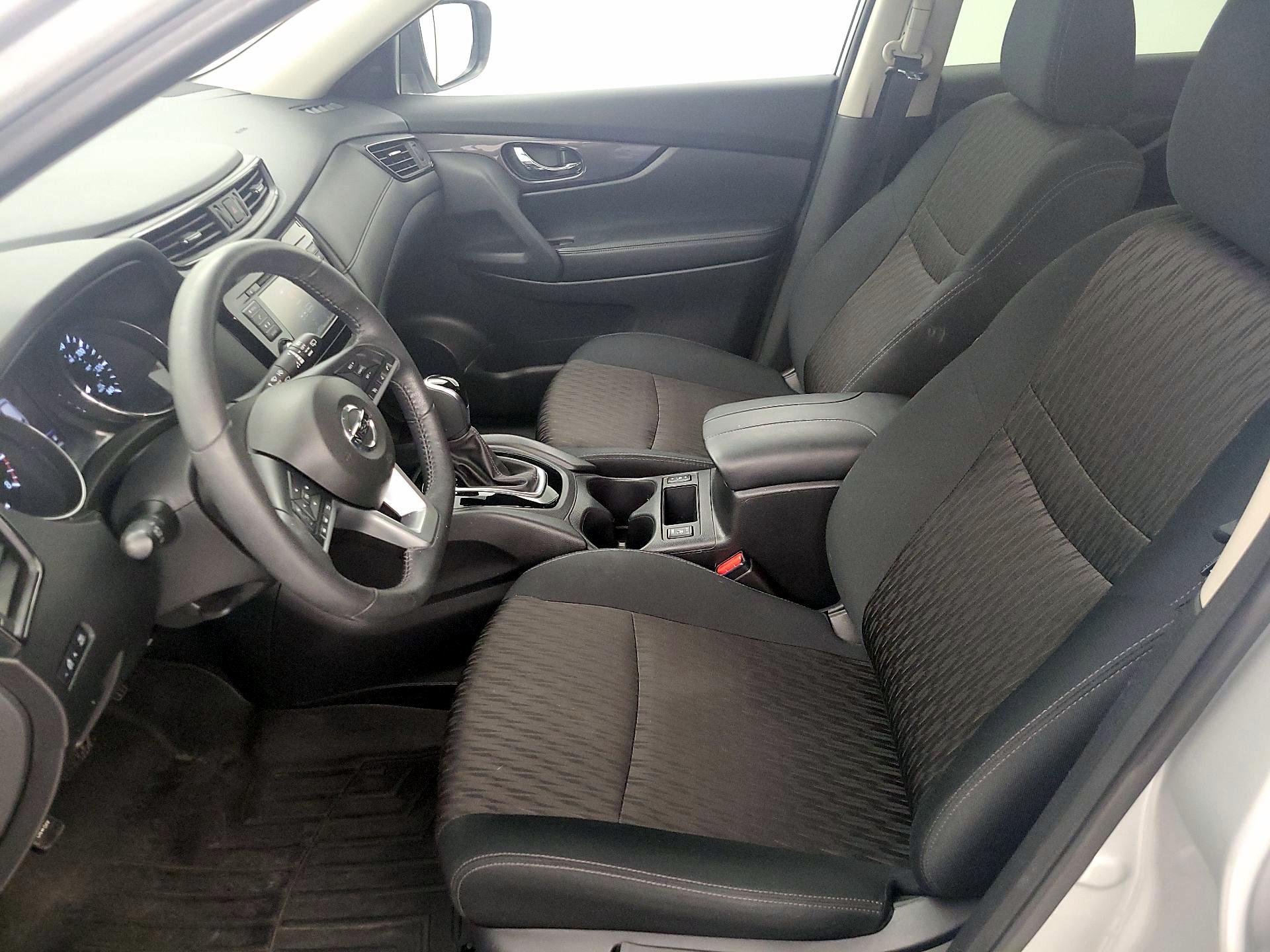 Thumbnail: 2019 Nissan Rogue - 11
