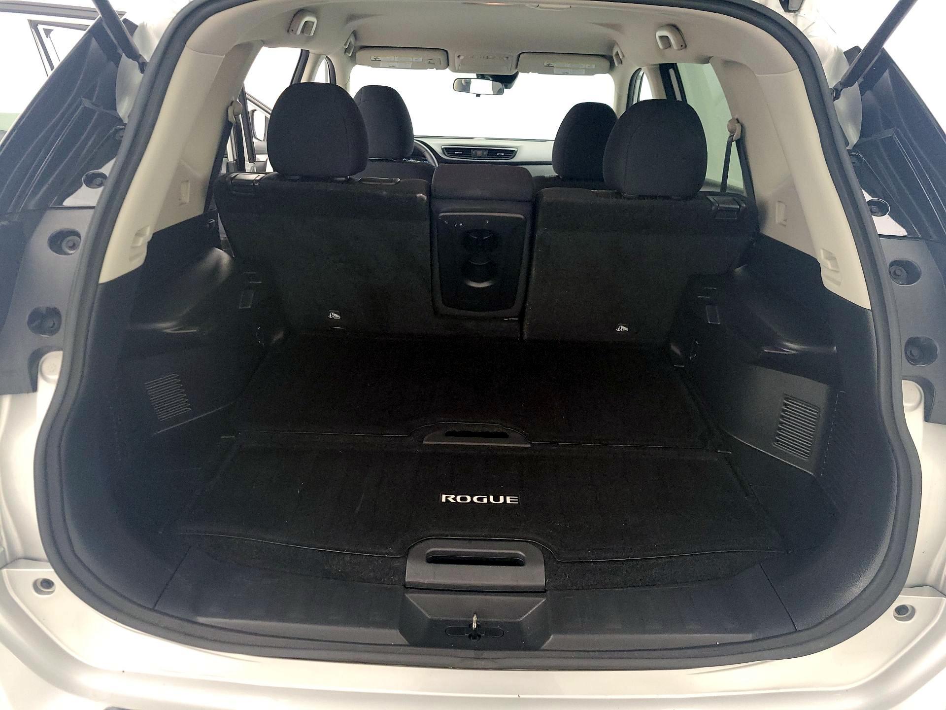 Thumbnail: 2019 Nissan Rogue - 20