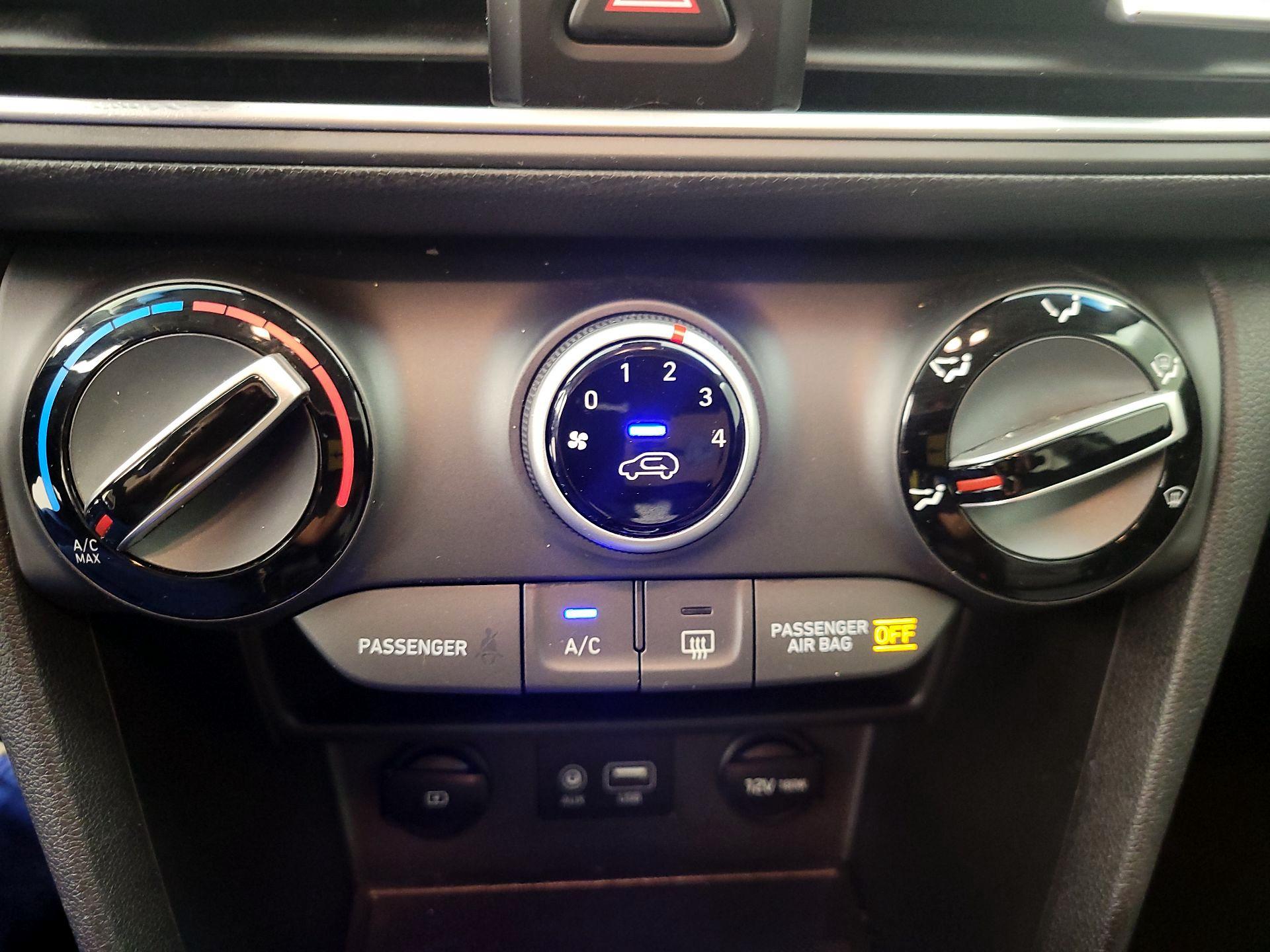 Thumbnail: 2021 Hyundai Kona - 16
