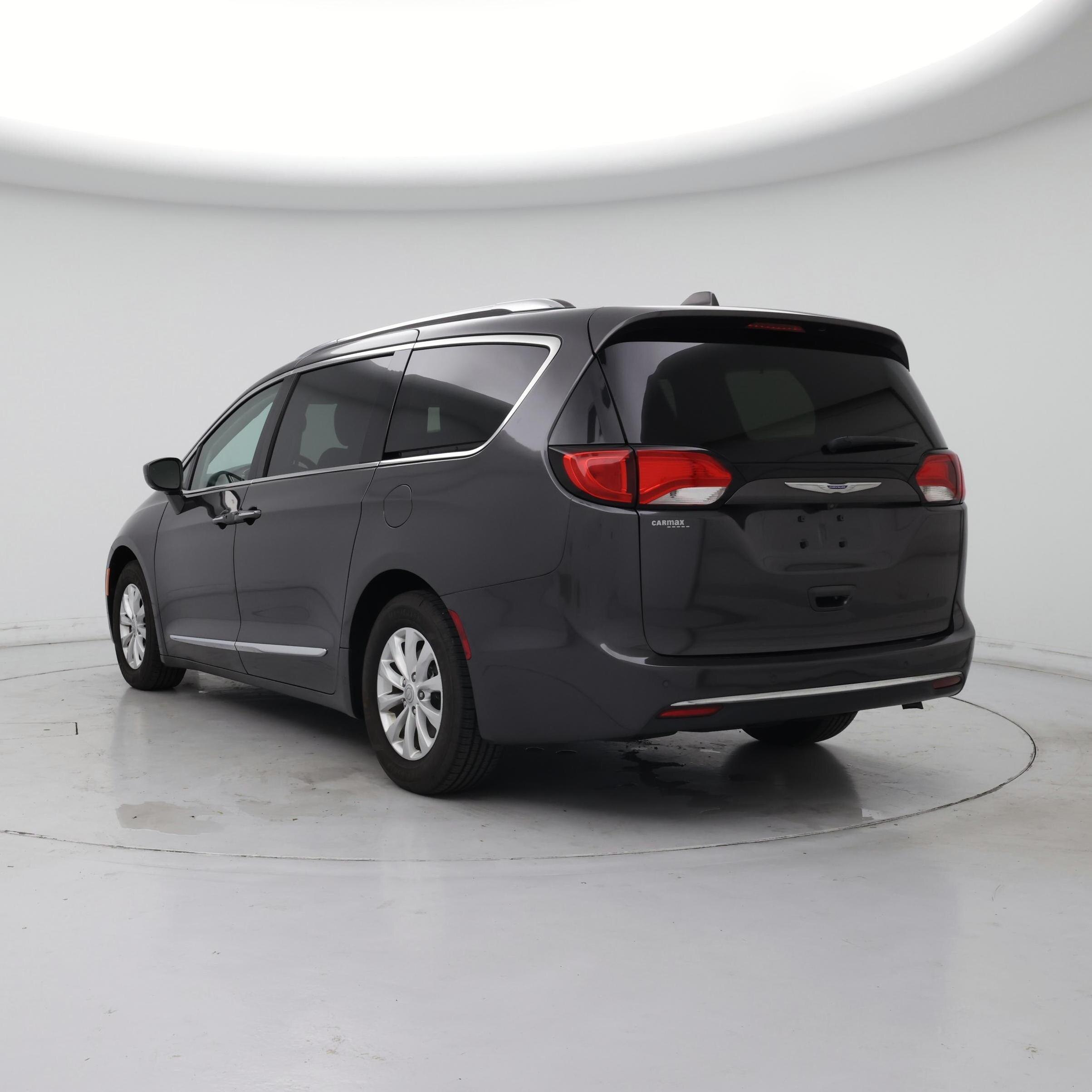 Thumbnail: 2018 Chrysler Pacifica - 2