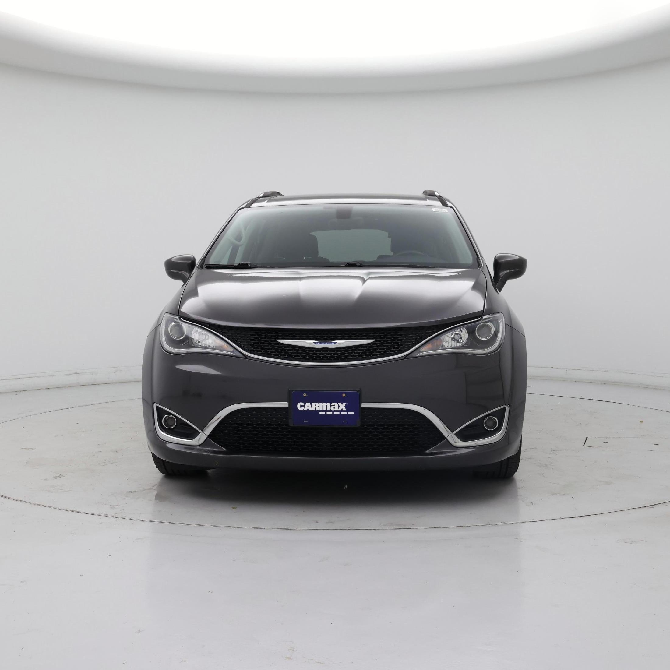 Thumbnail: 2018 Chrysler Pacifica - 5