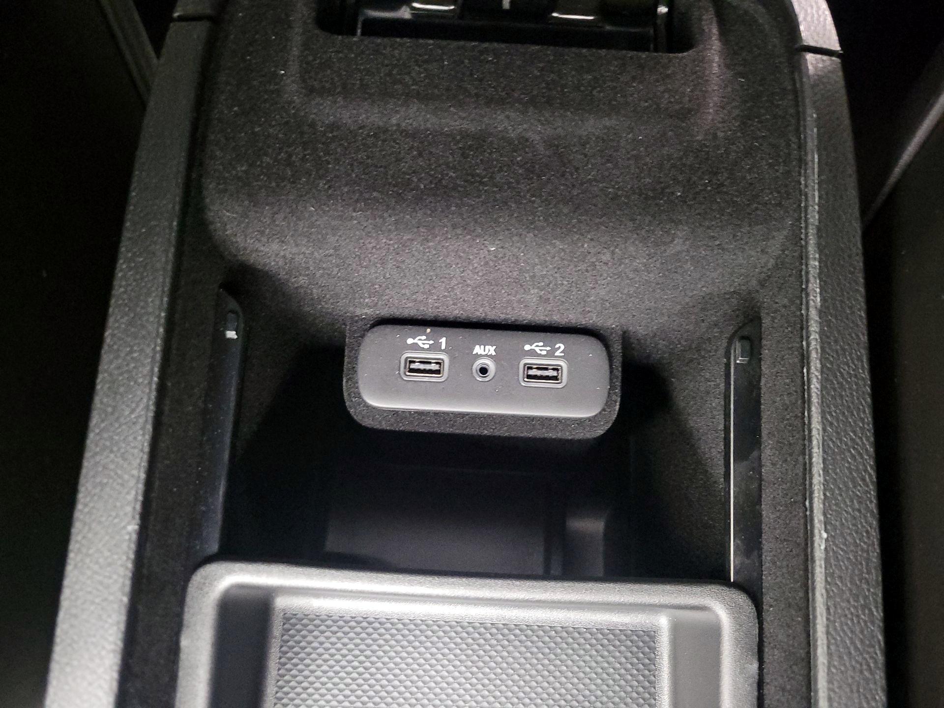 Thumbnail: 2021 Dodge Charger - 18