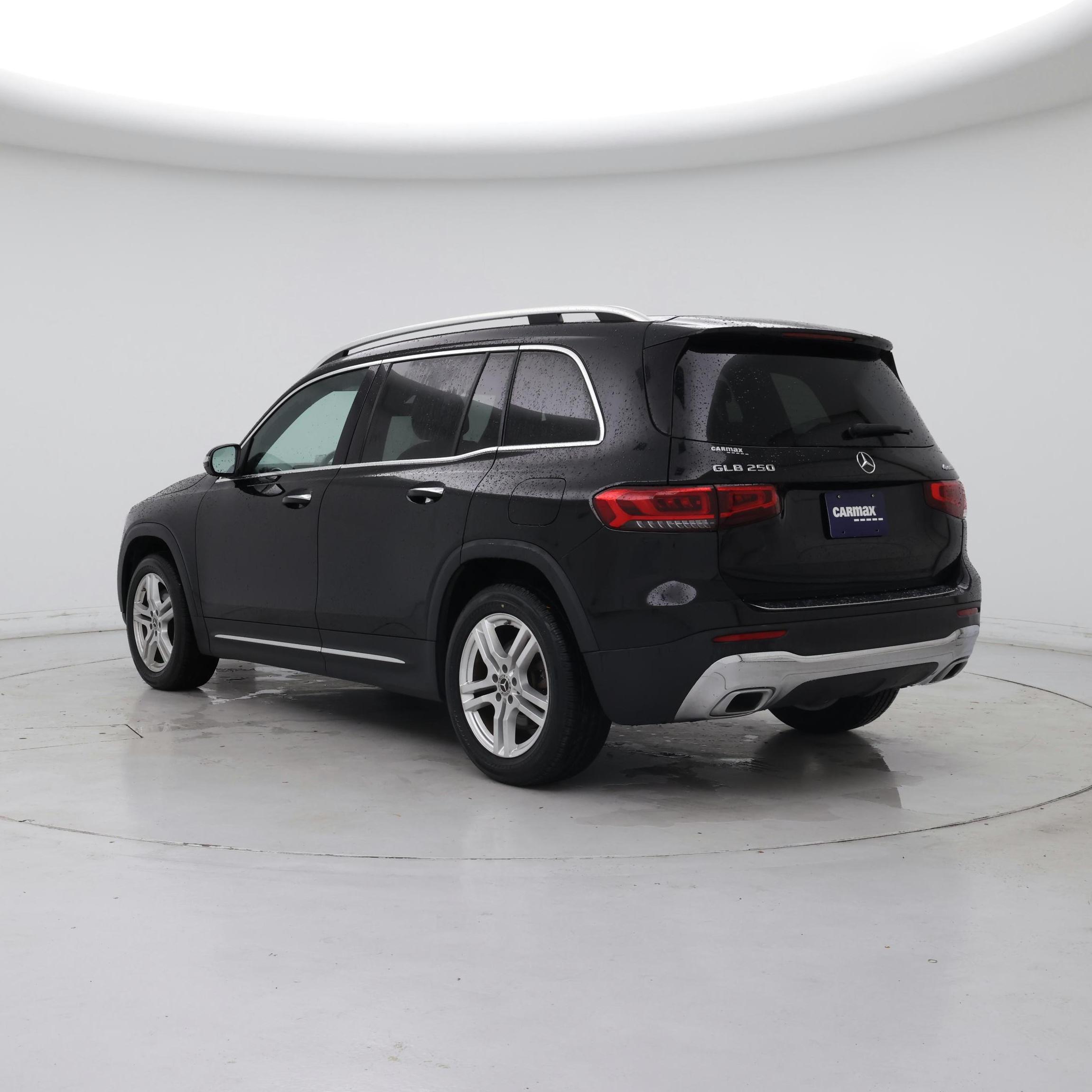 Thumbnail: 2022 Mercedes-Benz GLB - 2