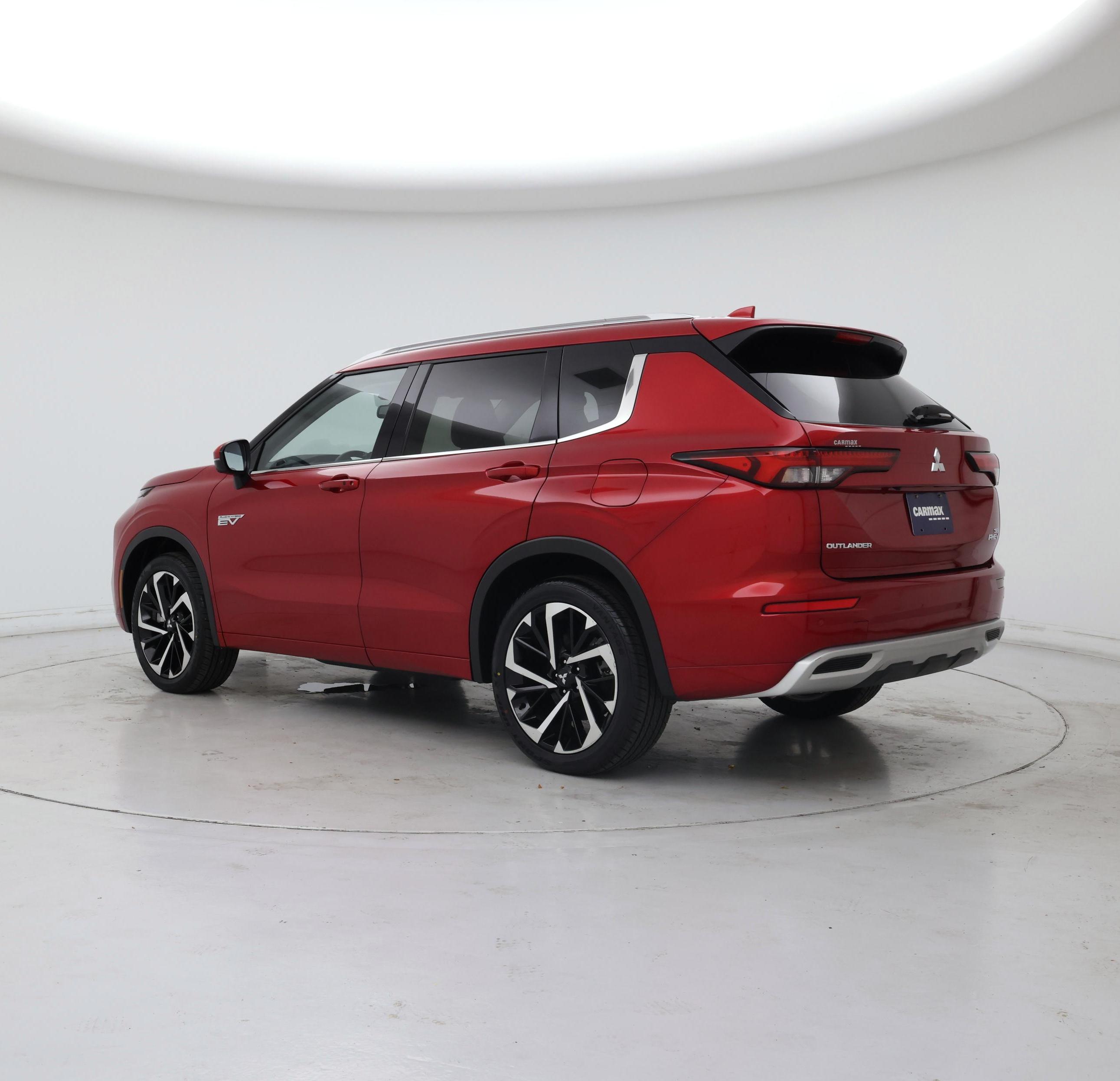 Thumbnail: 2024 Mitsubishi Outlander - 2