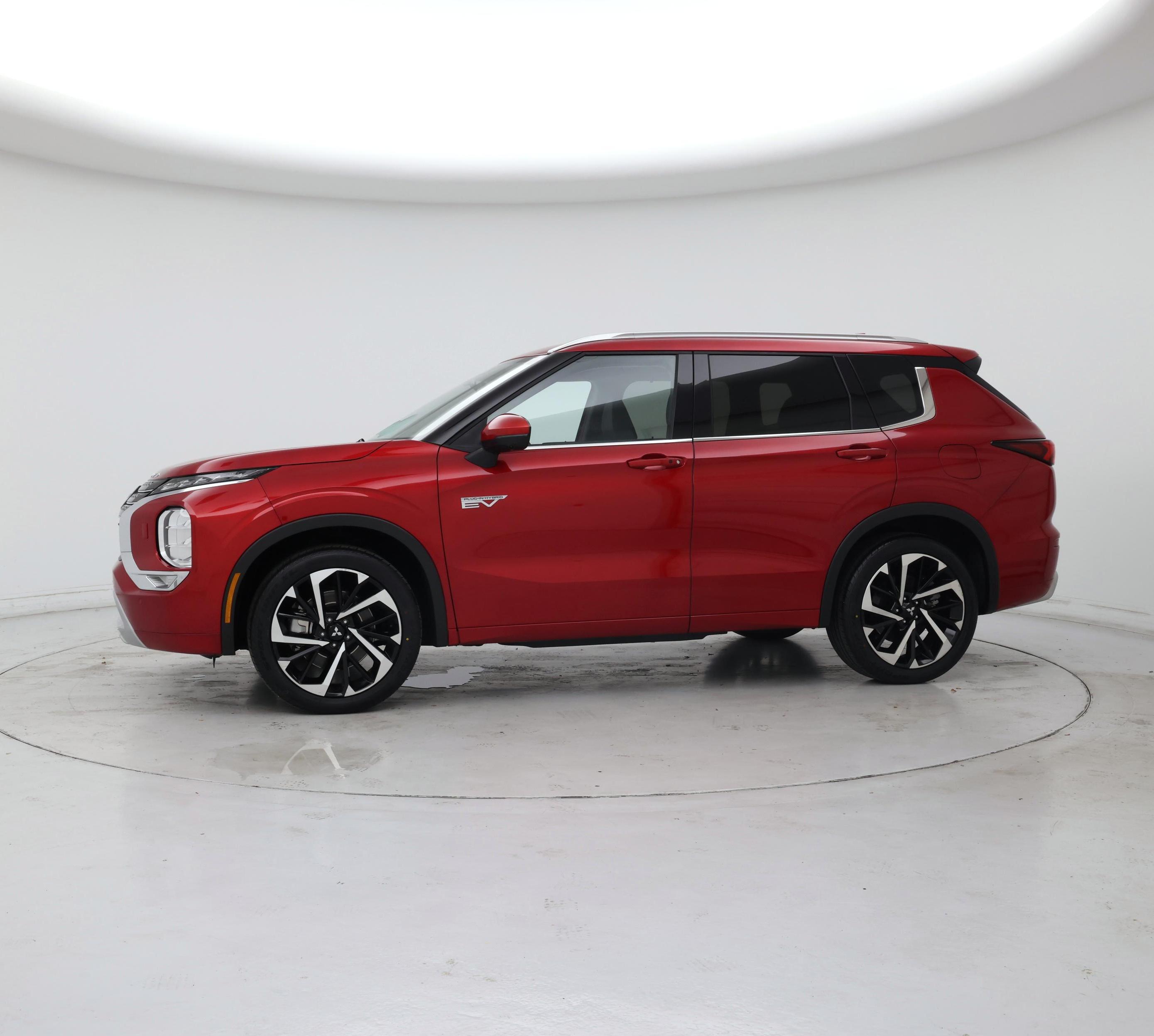 Thumbnail: 2024 Mitsubishi Outlander - 3