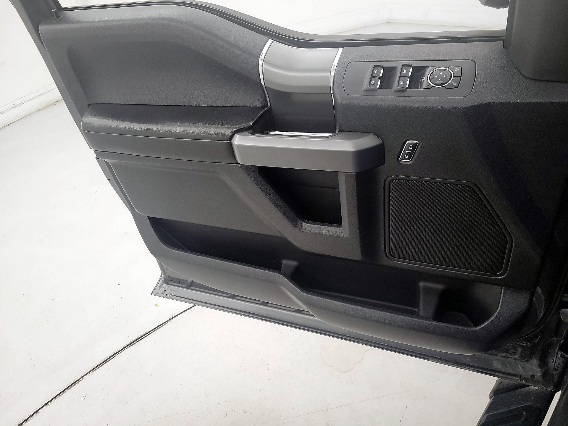 Thumbnail: 2016 Ford F-150 - 12