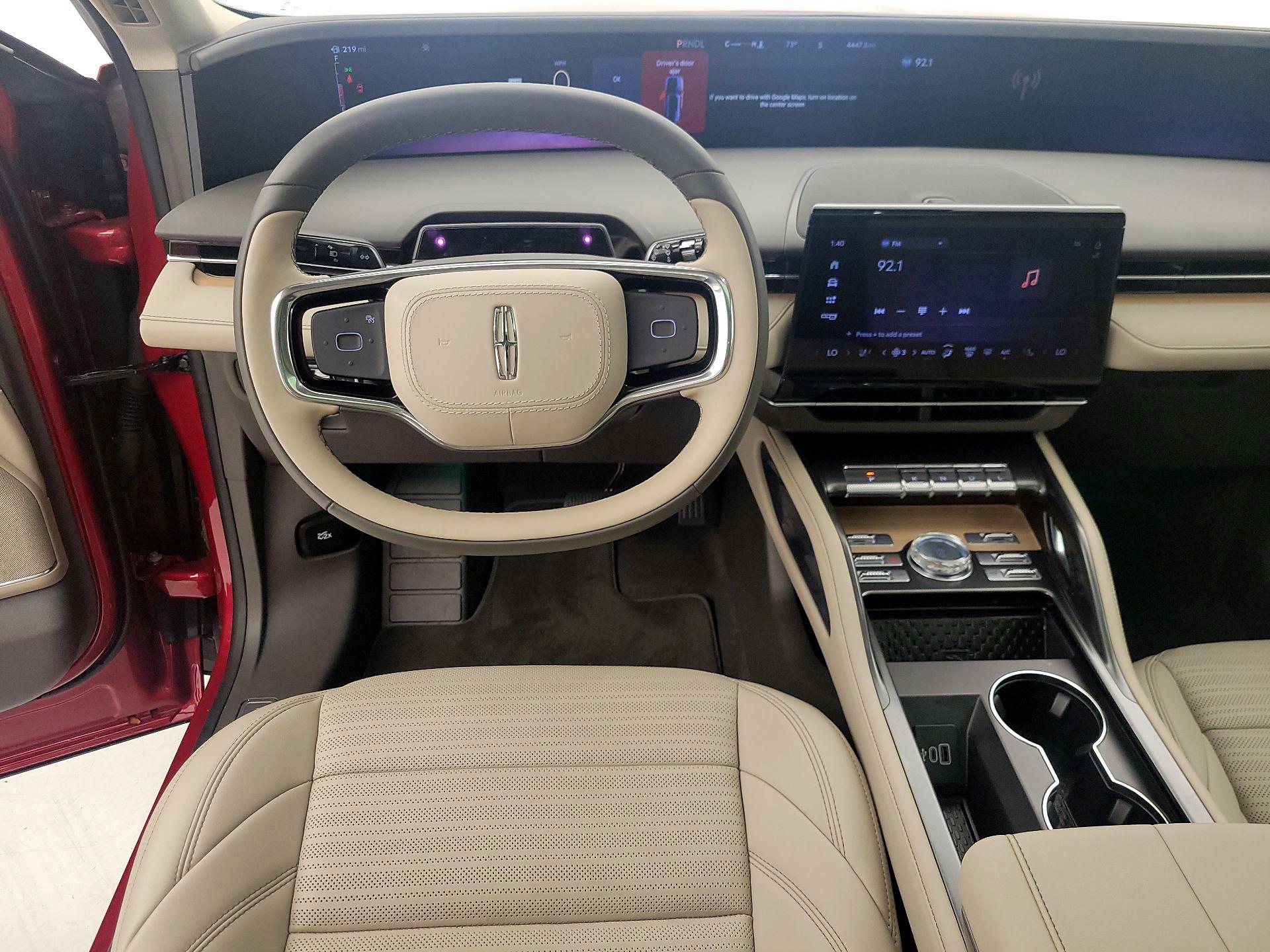 Thumbnail: 2025 Lincoln Nautilus - 10