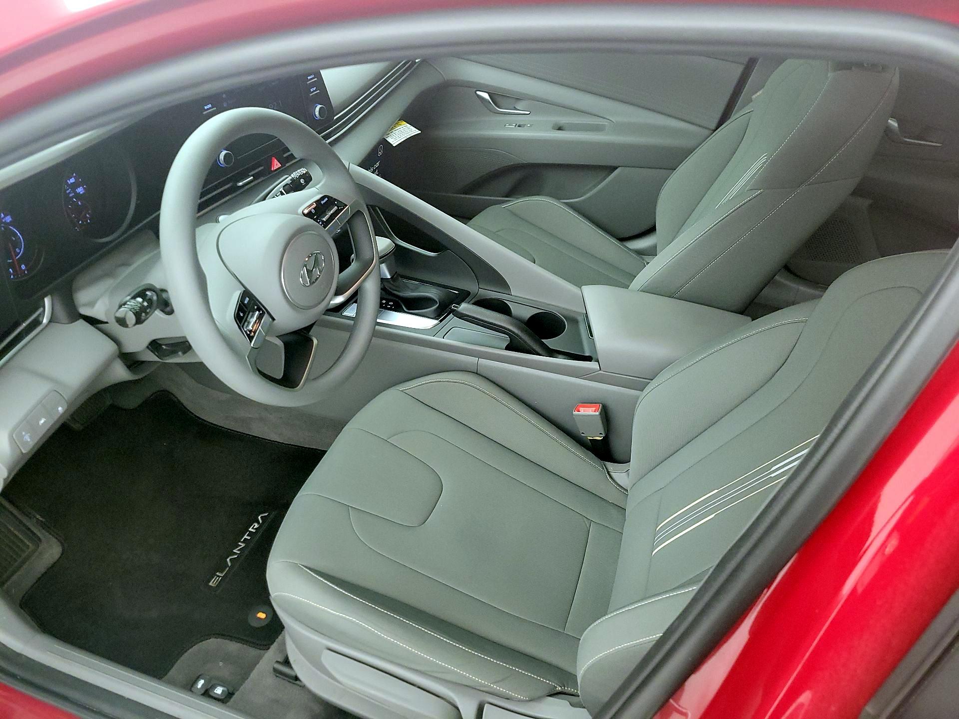 Thumbnail: 2023 Hyundai Elantra - 11