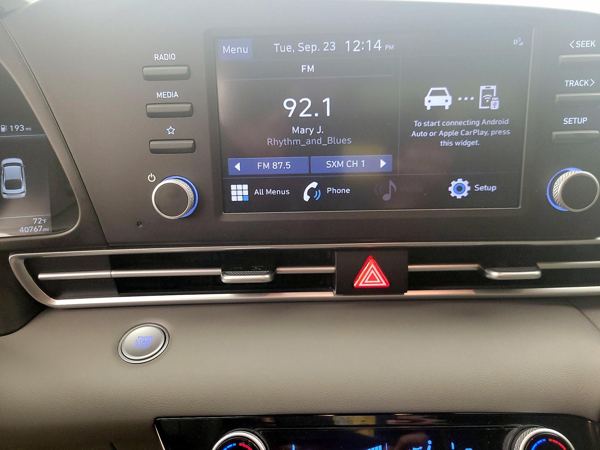 Thumbnail: 2023 Hyundai Elantra - 15