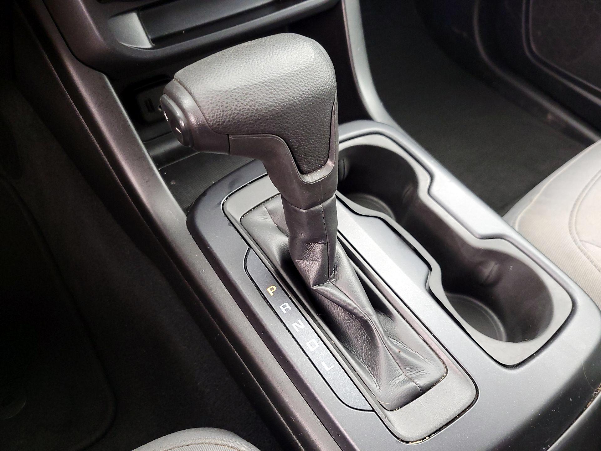 Thumbnail: 2019 Chevrolet Colorado - 17