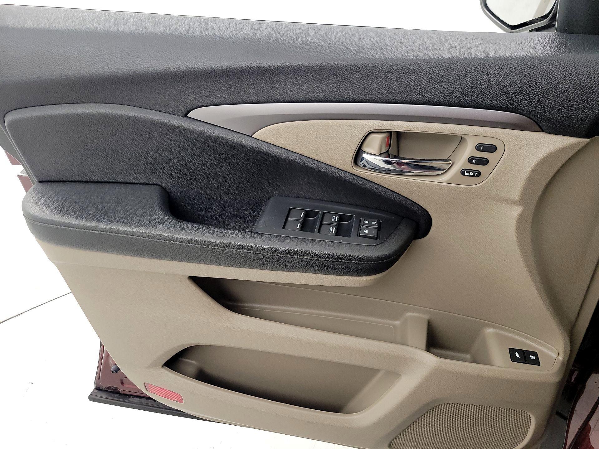 Thumbnail: 2021 Honda Pilot - 12