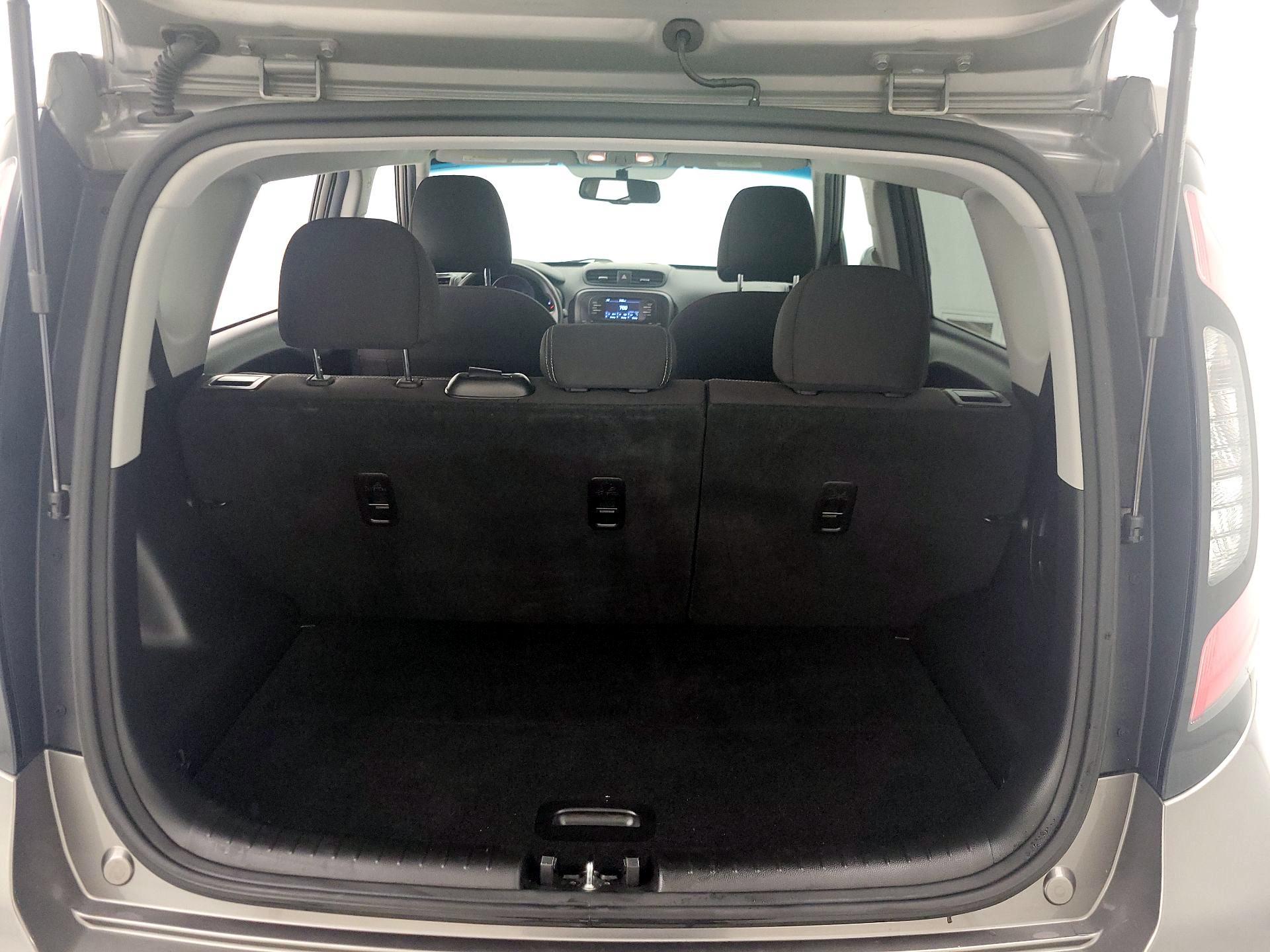 Thumbnail: 2018 Kia Soul - 20