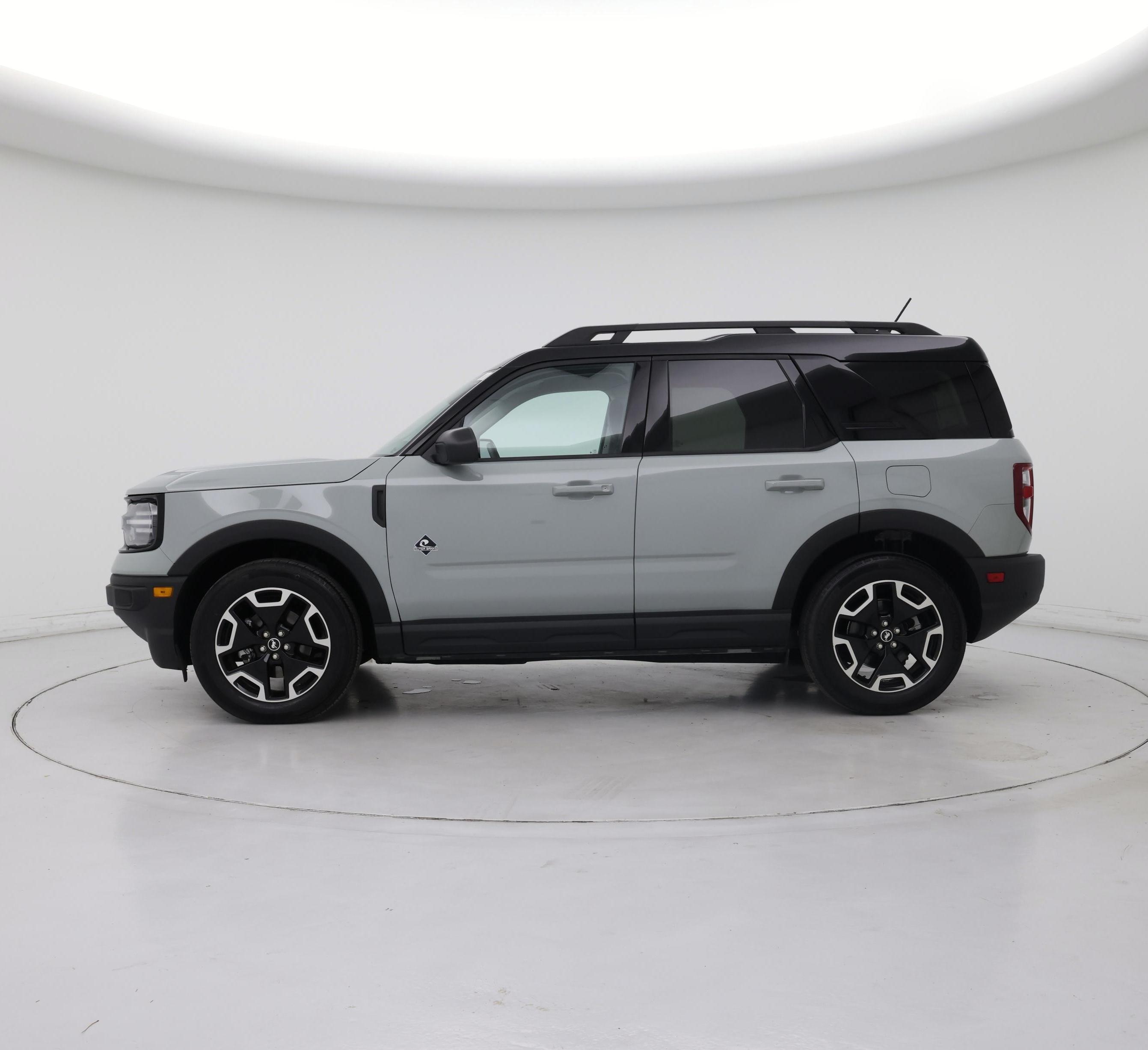 Thumbnail: 2023 Ford Bronco Sport - 3