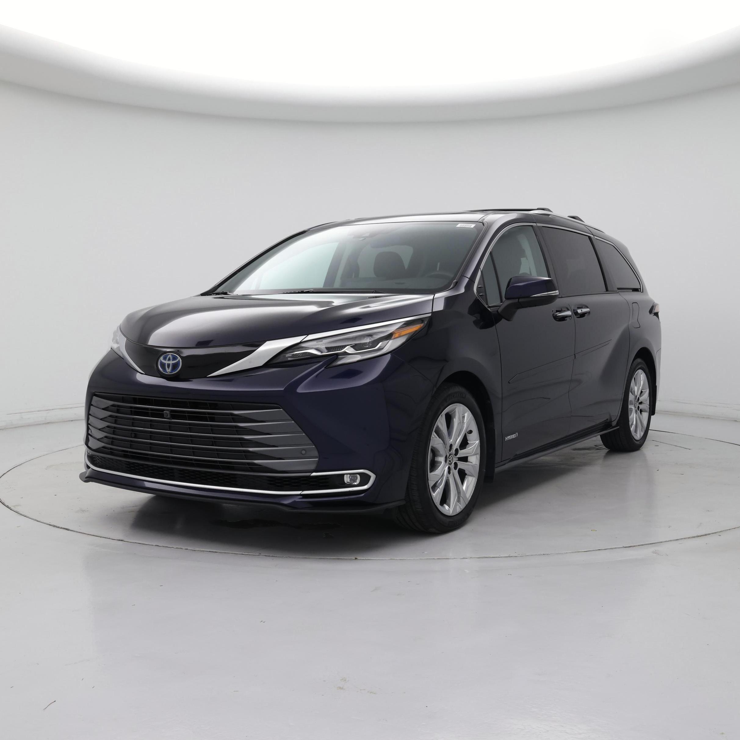 Thumbnail: 2021 Toyota Sienna - 4