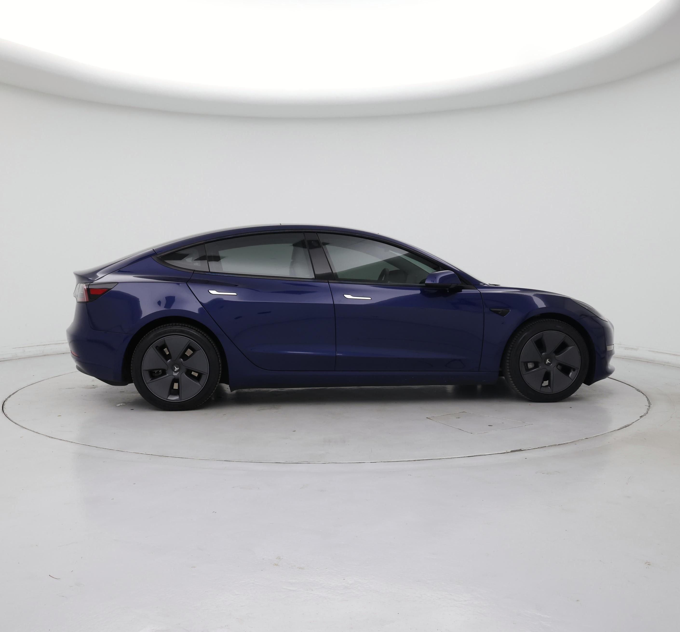 Thumbnail: 2023 Tesla Model 3 - 7