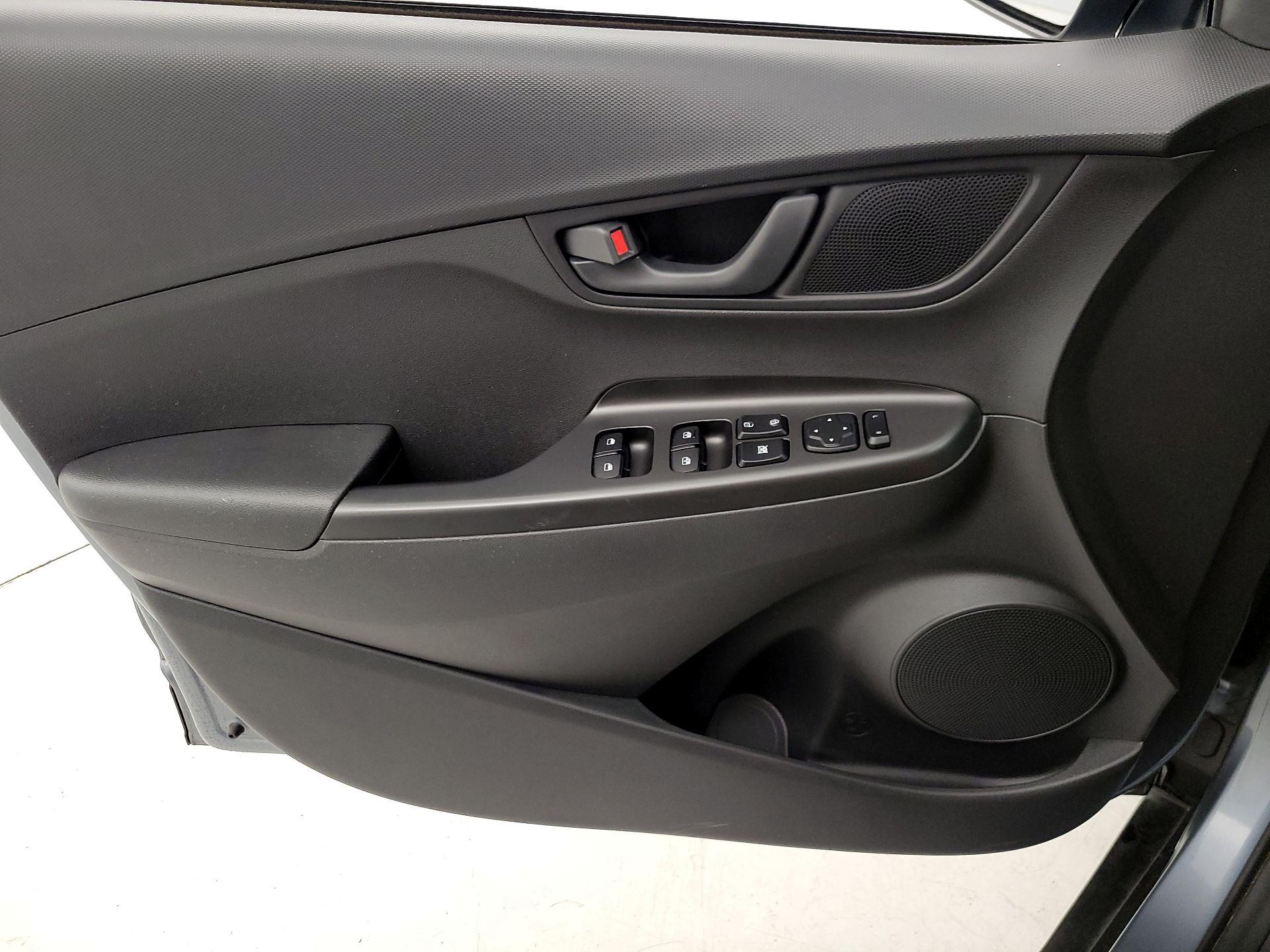 Thumbnail: 2021 Hyundai Kona - 12