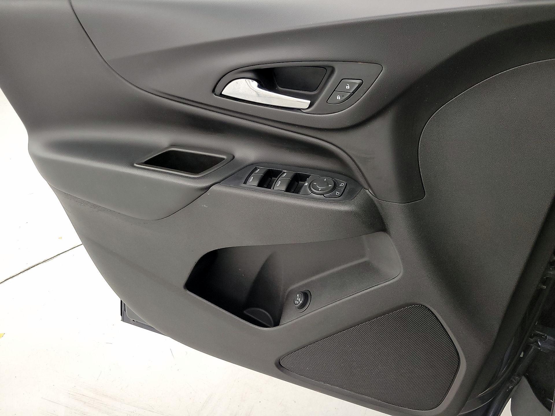 Thumbnail: 2018 Chevrolet Equinox - 12