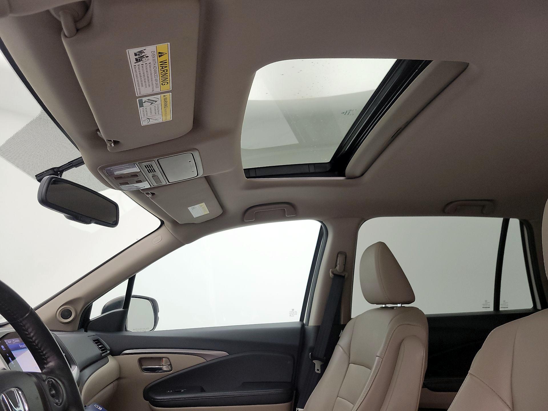 Thumbnail: 2018 Honda Pilot - 20