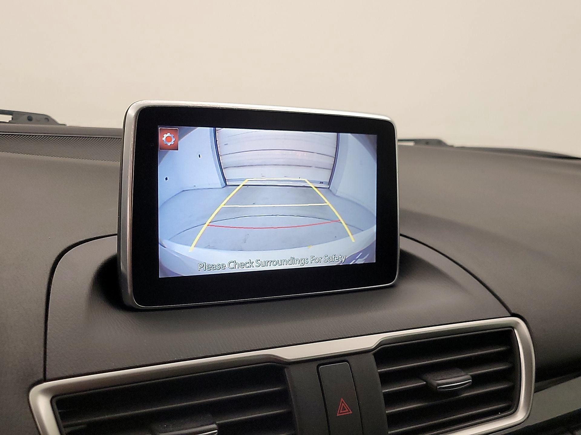 Thumbnail: 2016 Mazda Mazda3 - 14