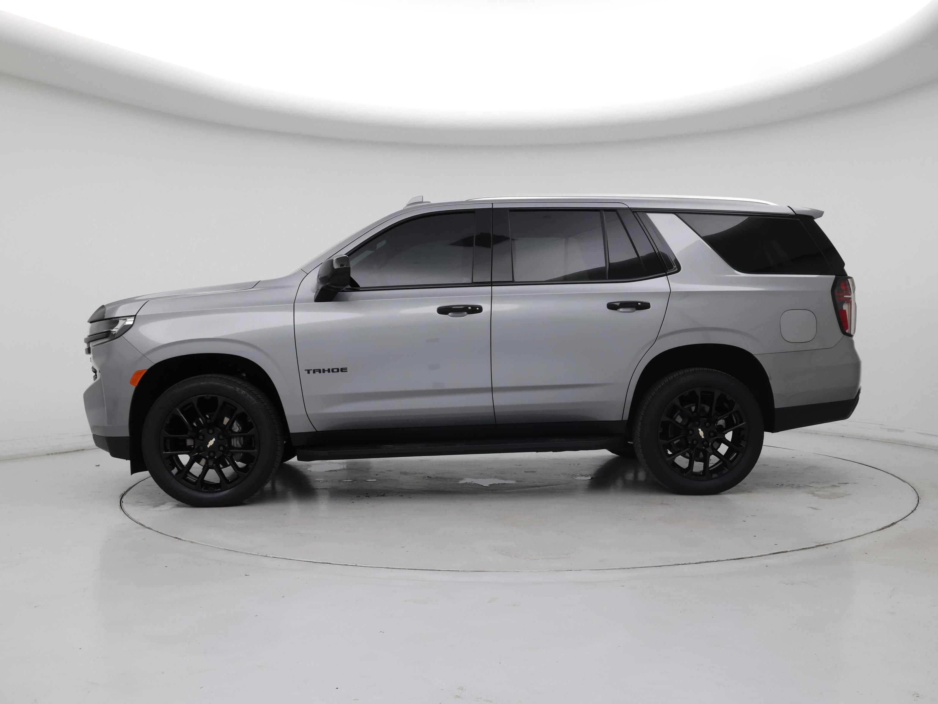 Thumbnail: 2024 Chevrolet Tahoe - 3