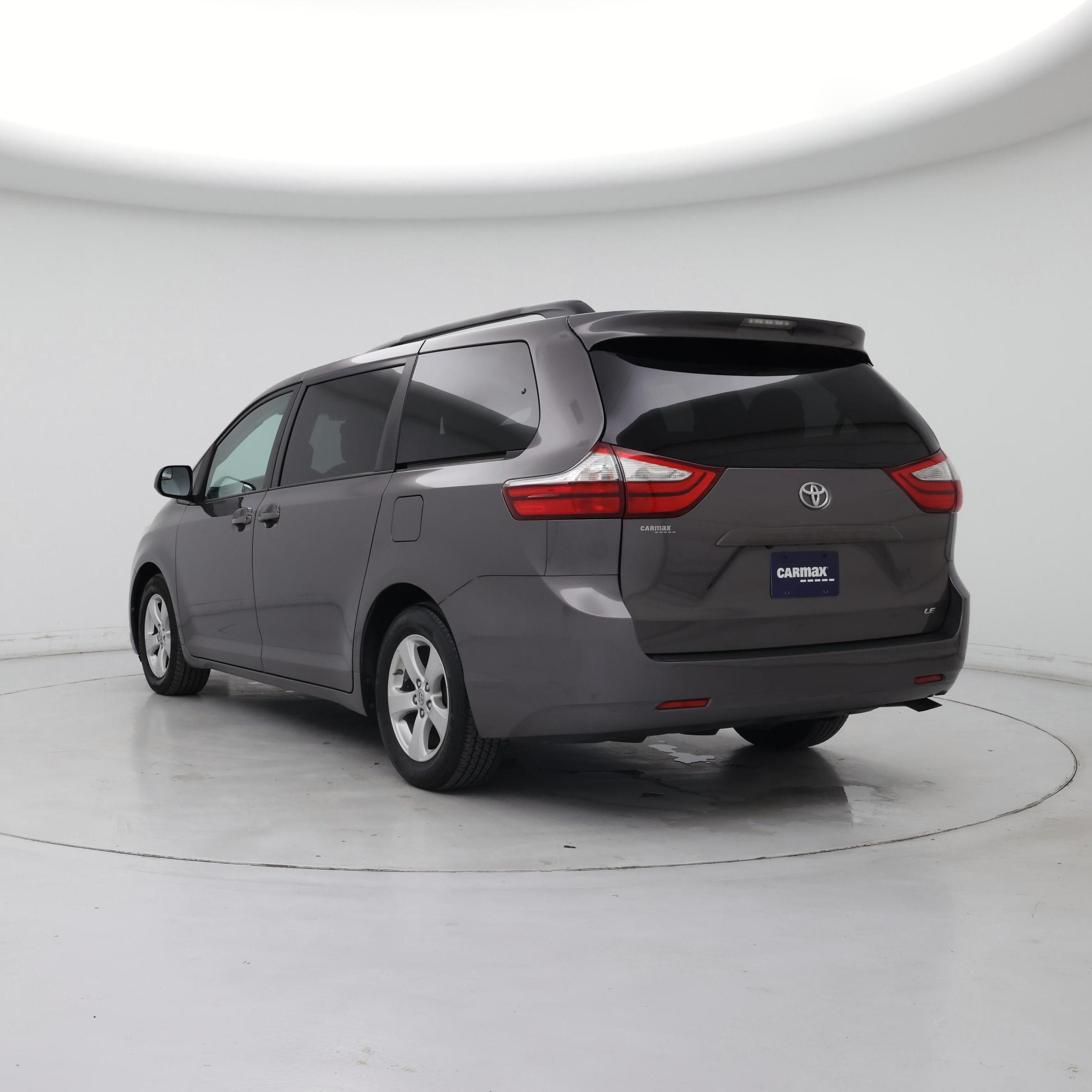 Thumbnail: 2015 Toyota Sienna - 2