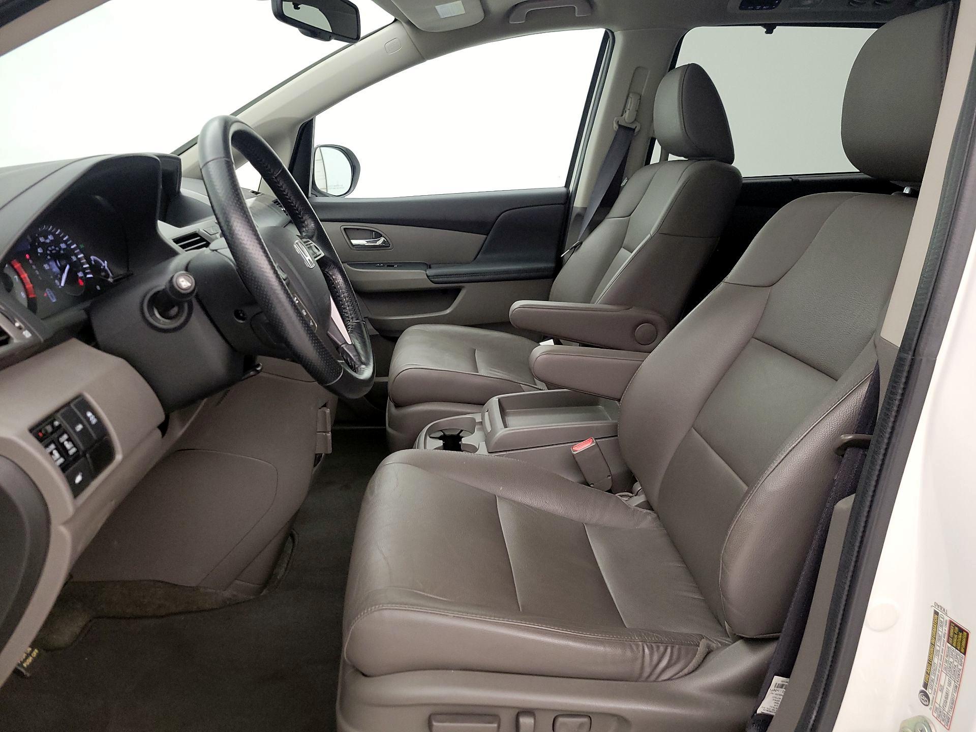 Thumbnail: 2015 Honda Odyssey - 11