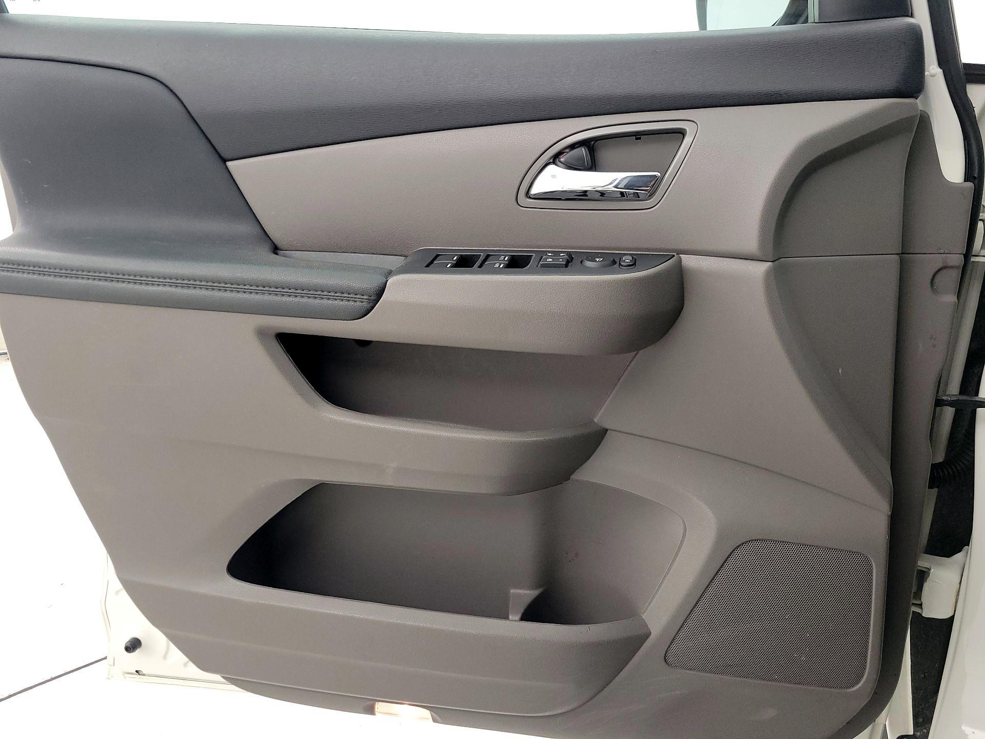 Thumbnail: 2015 Honda Odyssey - 12