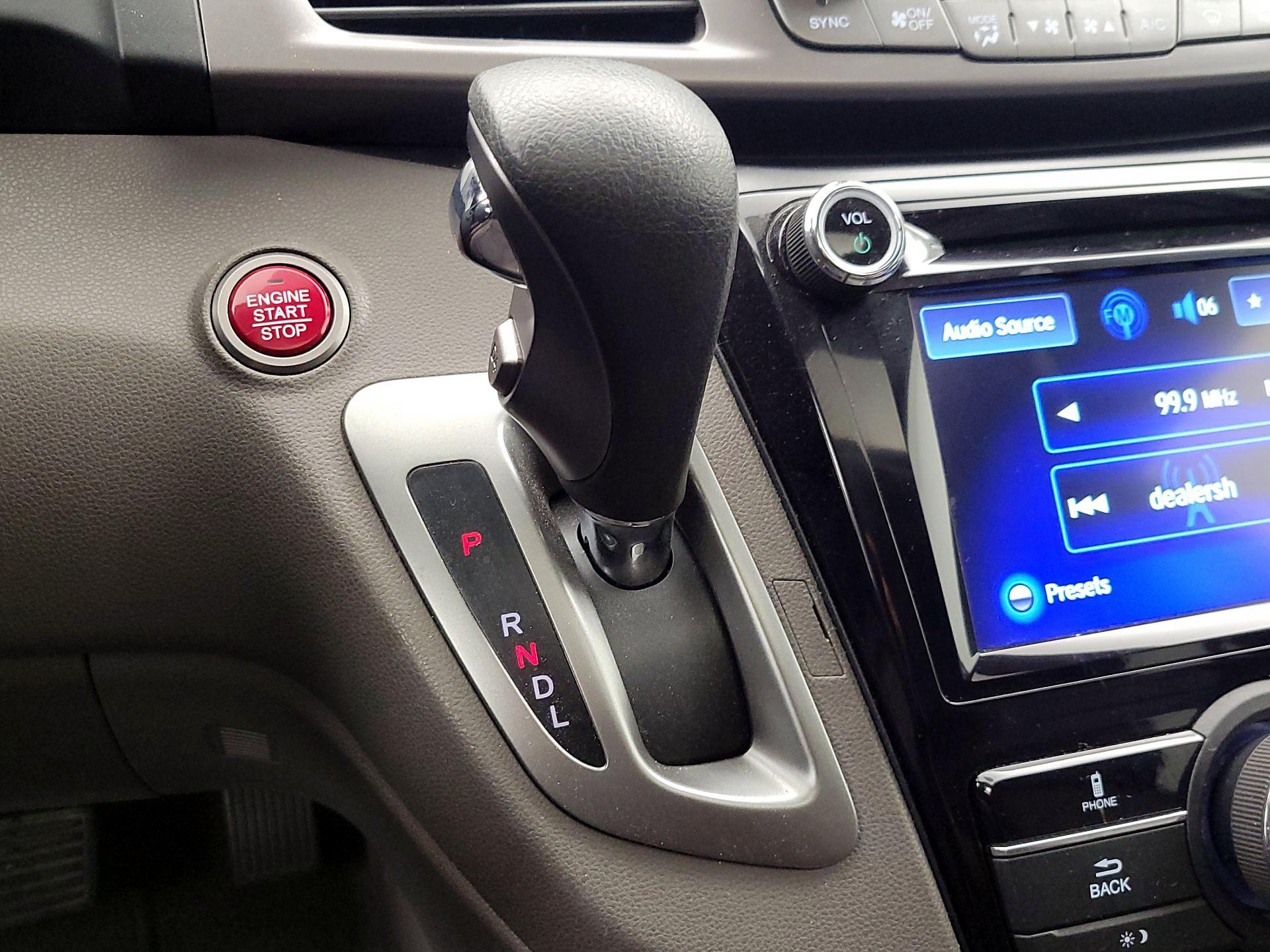 Thumbnail: 2015 Honda Odyssey - 17