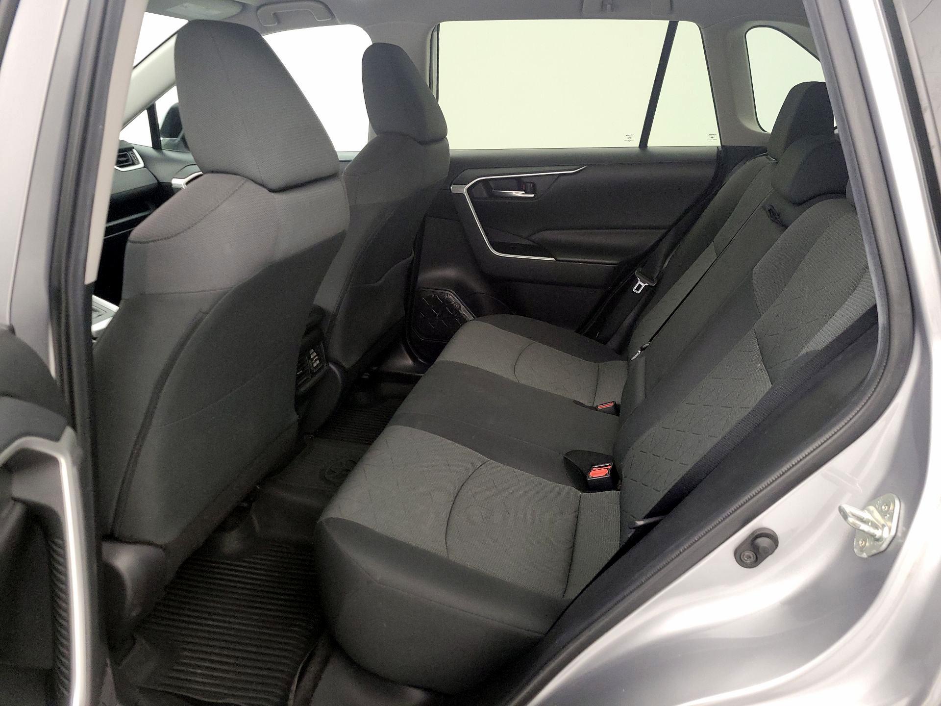 Thumbnail: 2020 Toyota RAV4 - 19