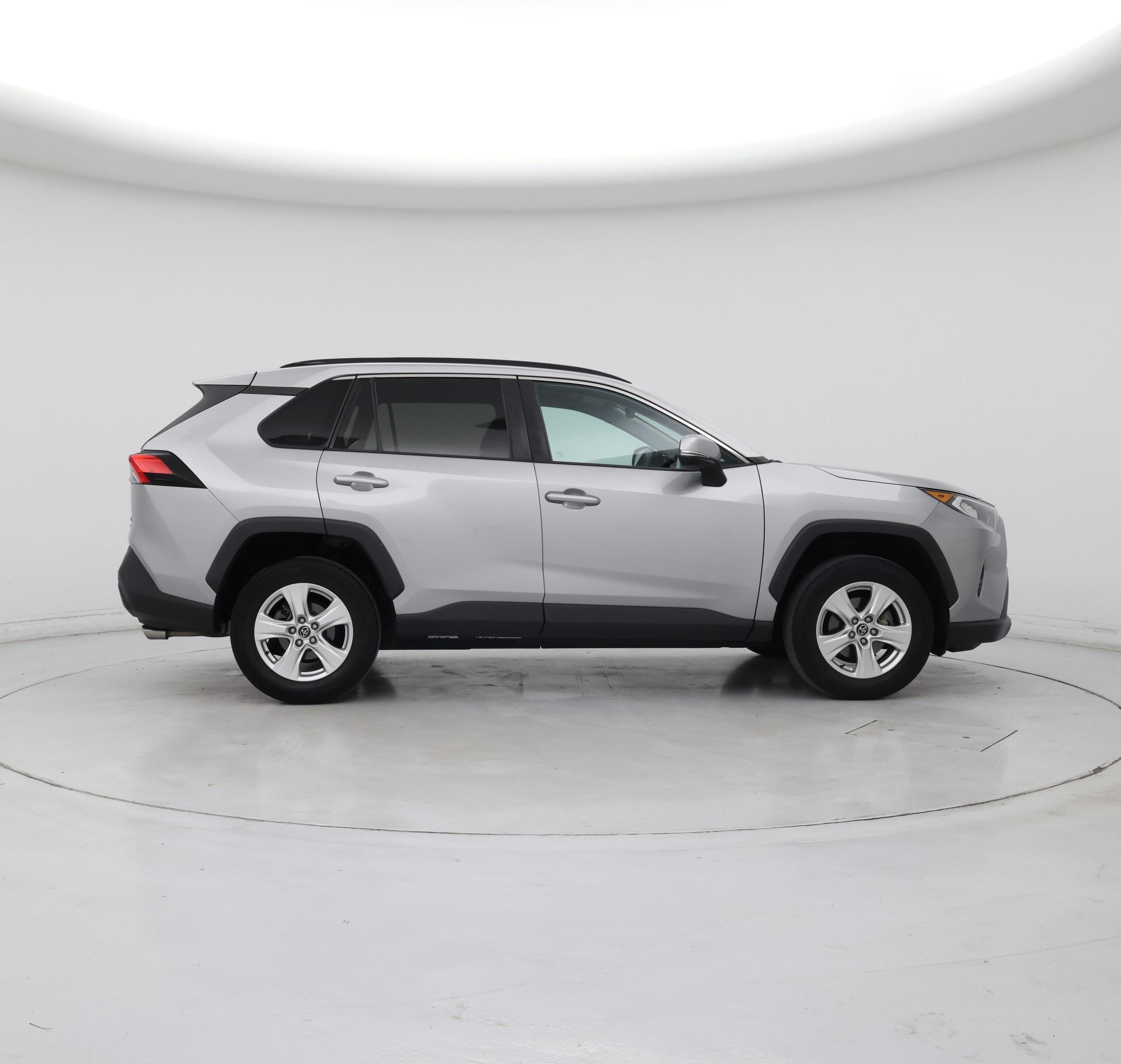 Thumbnail: 2020 Toyota RAV4 - 7