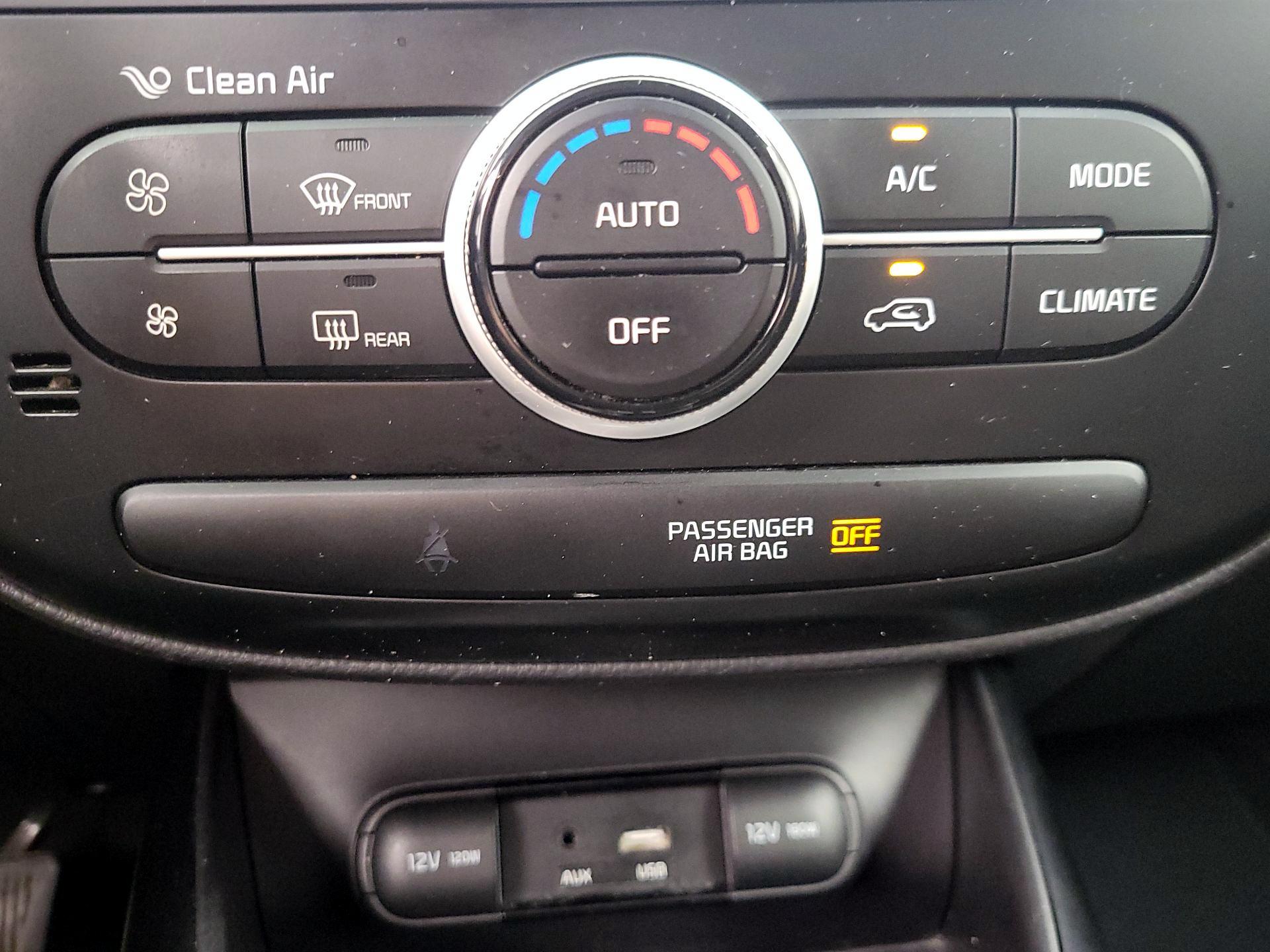Thumbnail: 2019 Kia Soul - 16