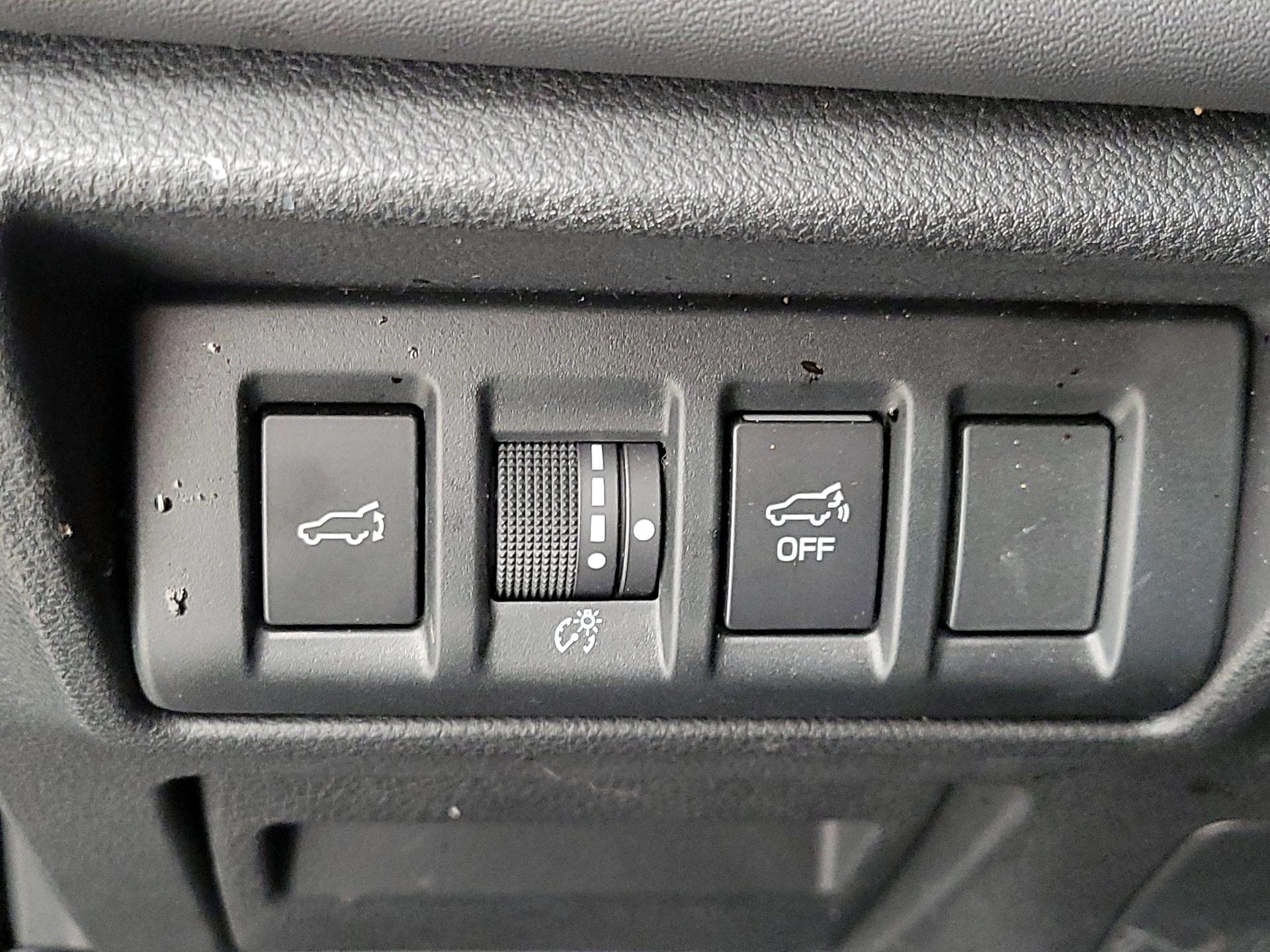 Thumbnail: 2022 Subaru Outback - 13