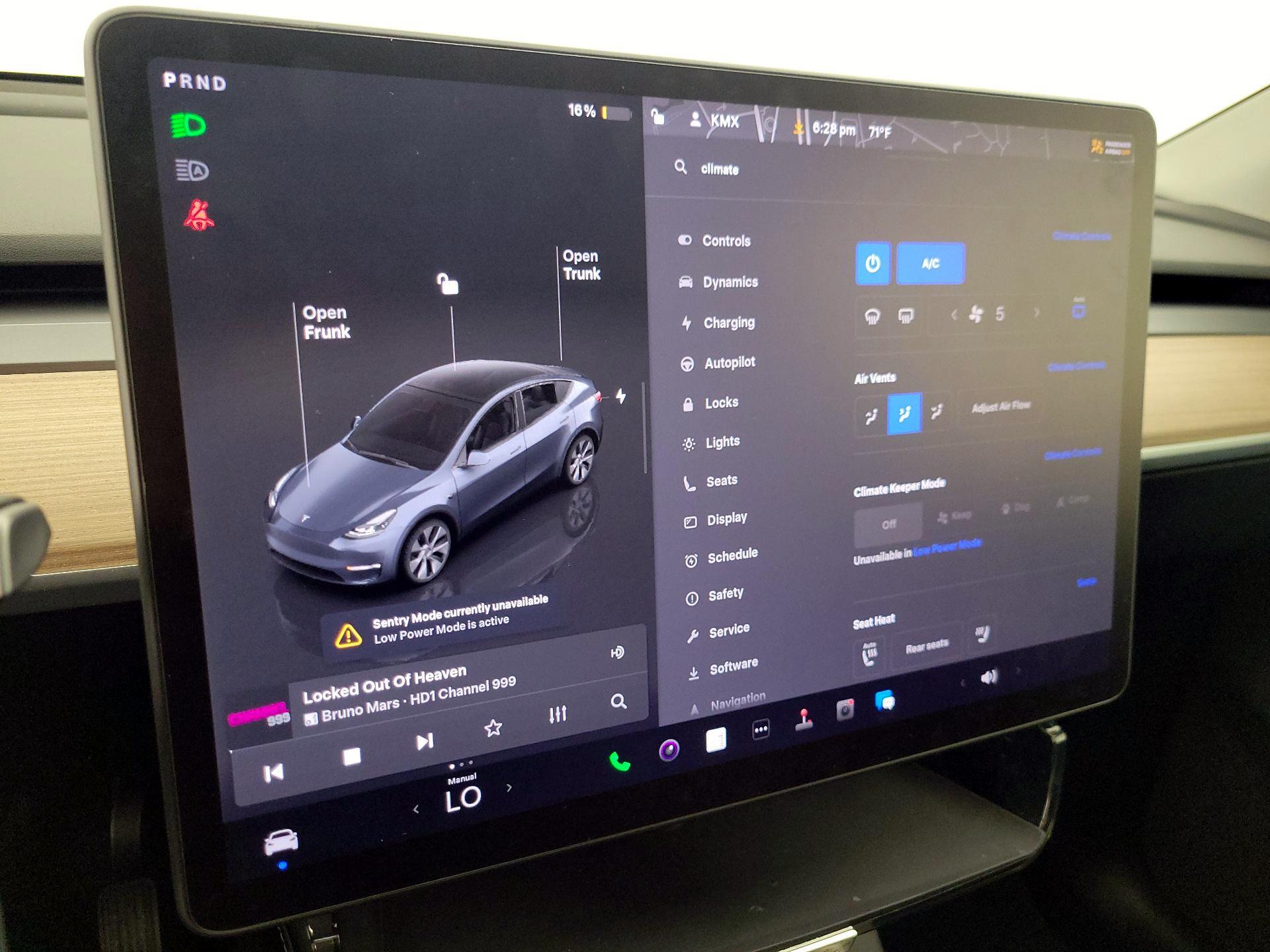 Thumbnail: 2023 Tesla Model Y - 16
