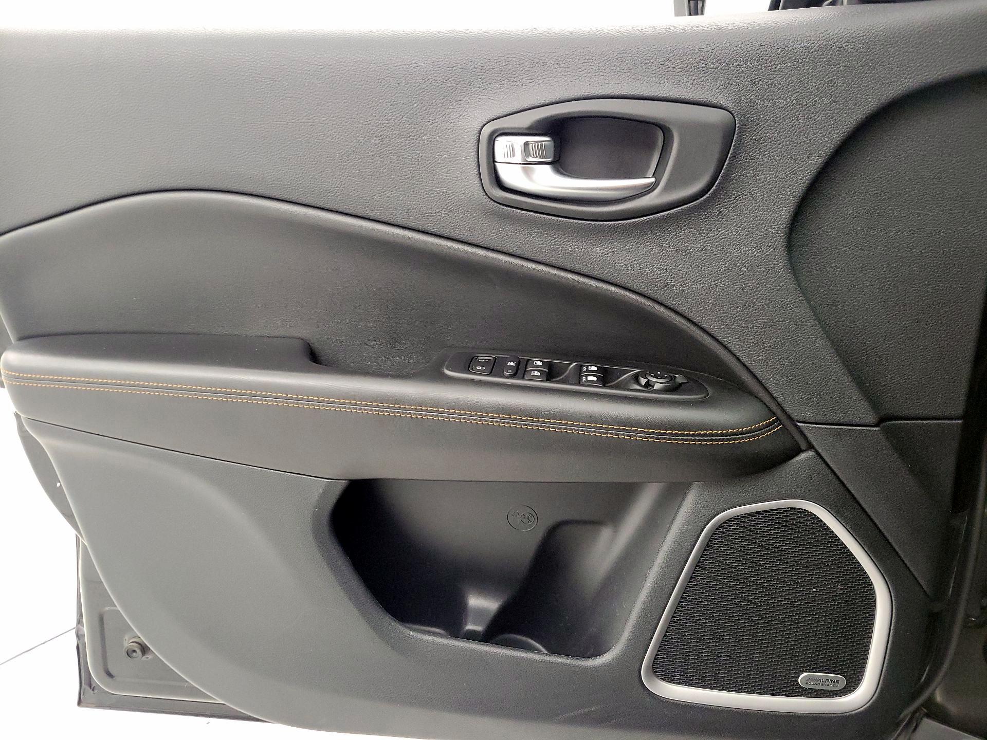 Thumbnail: 2021 Jeep Compass - 12