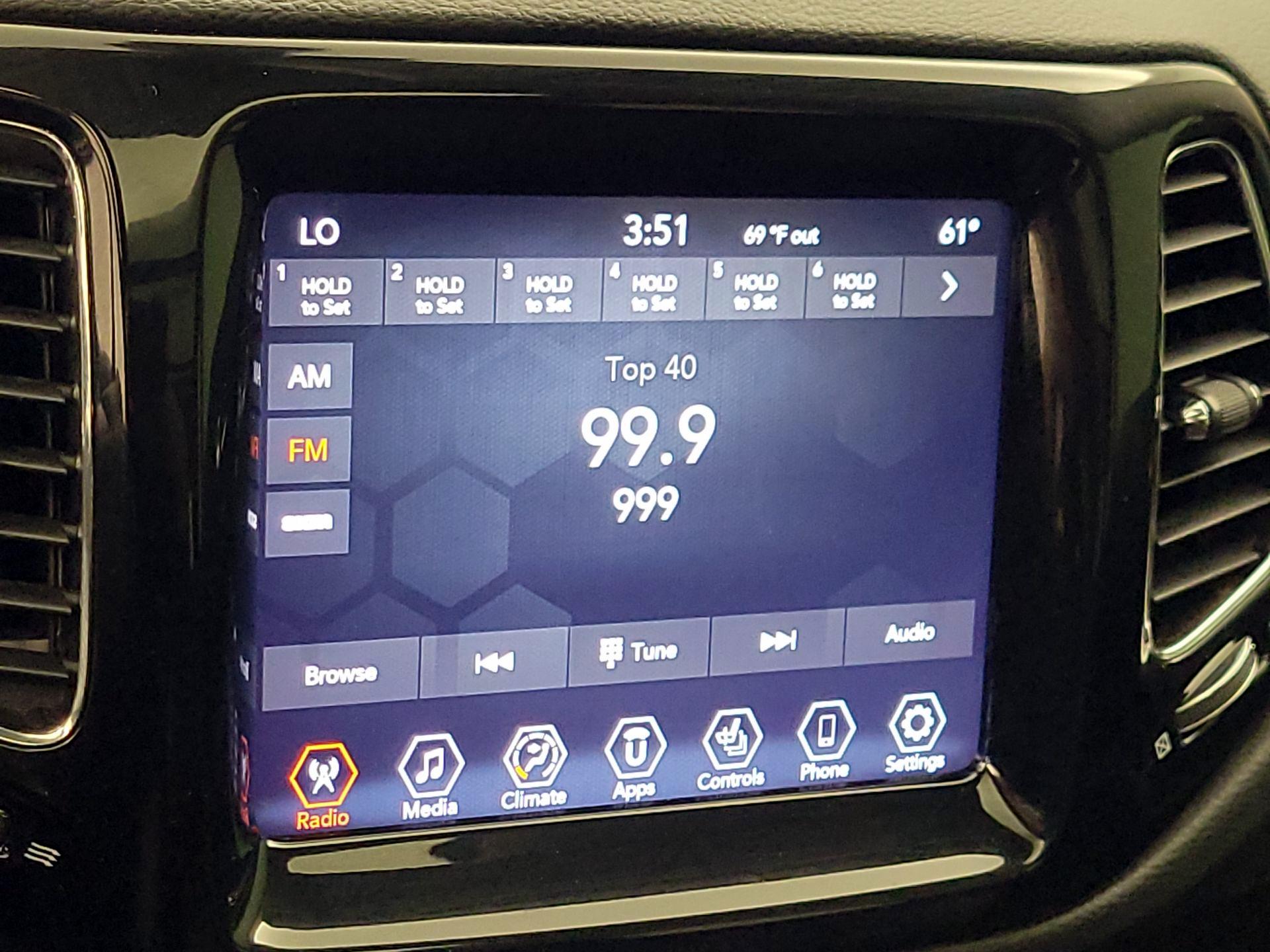 Thumbnail: 2021 Jeep Compass - 15