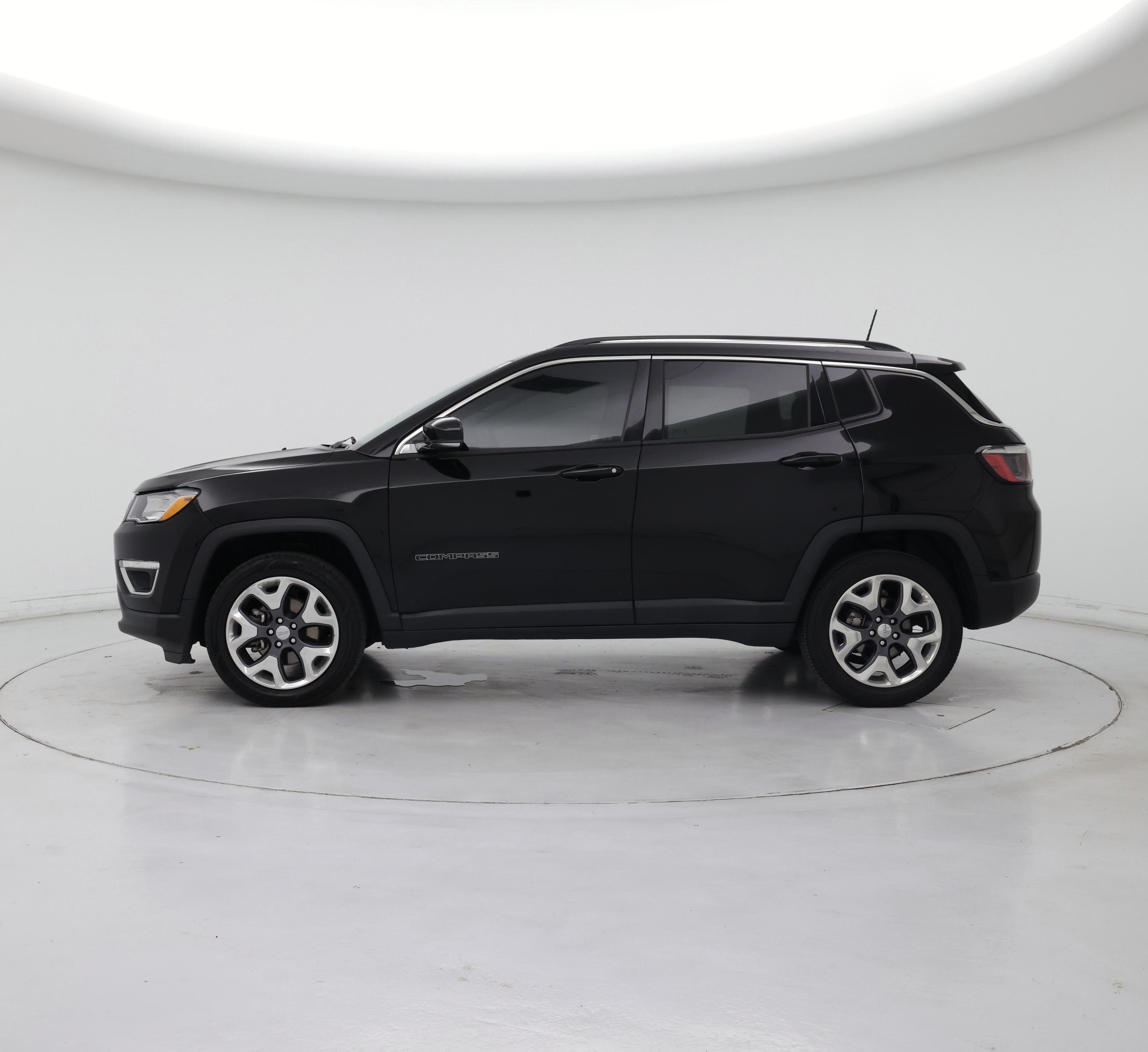 Thumbnail: 2021 Jeep Compass - 3