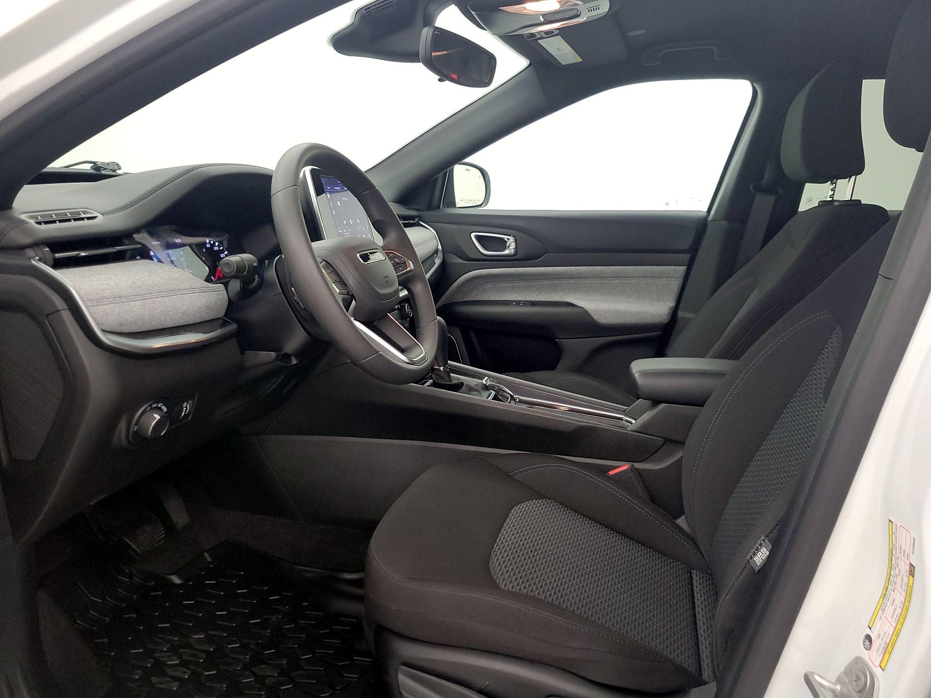 Thumbnail: 2025 Jeep Compass - 11