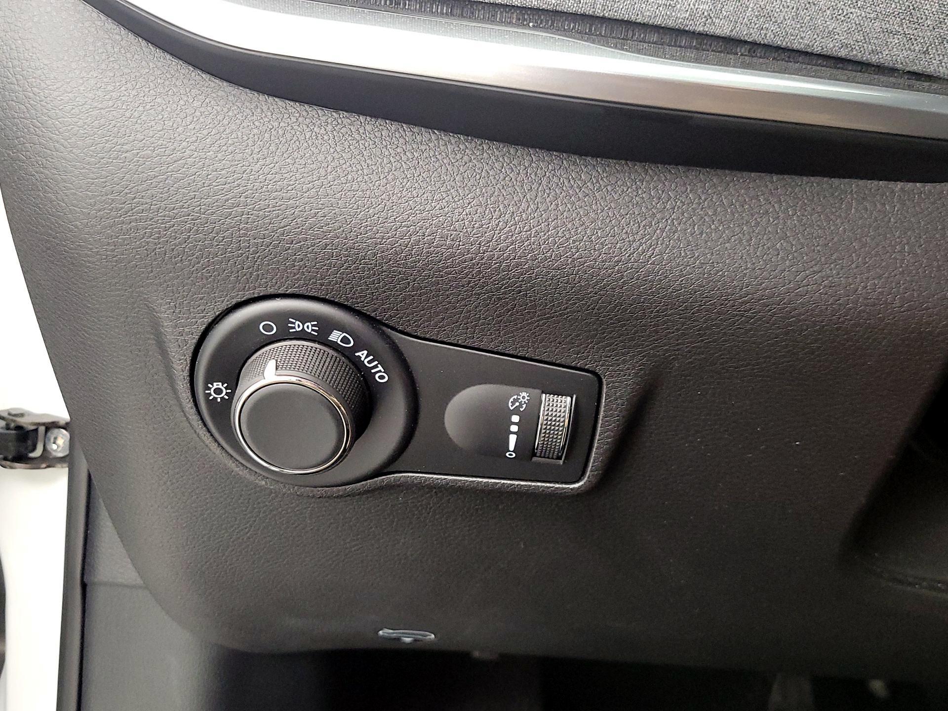 Thumbnail: 2025 Jeep Compass - 13