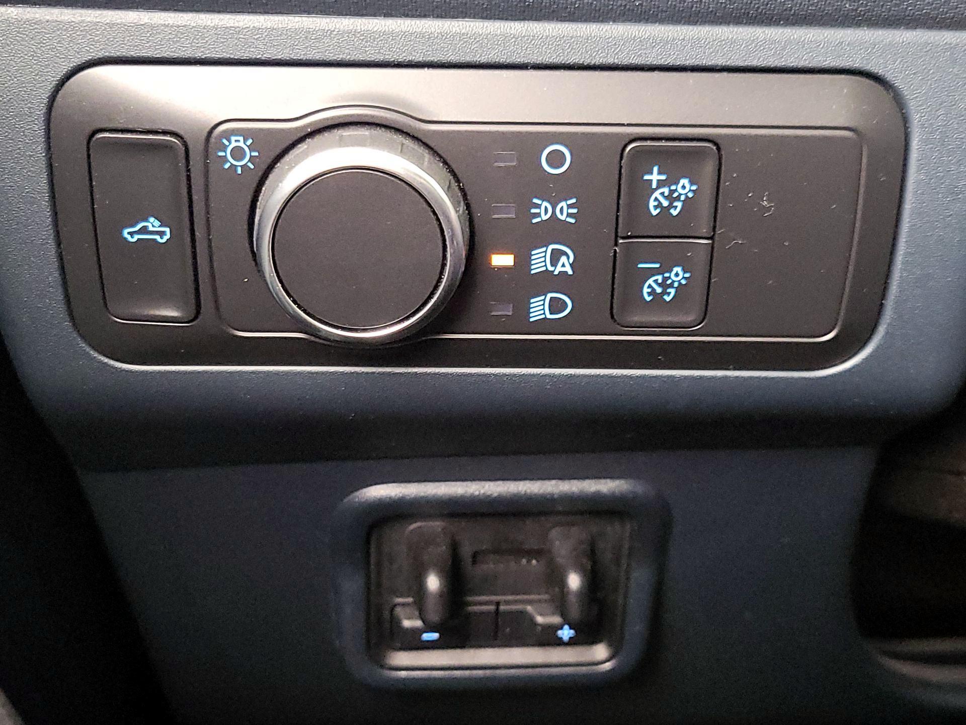 Thumbnail: 2022 Ford Maverick - 13