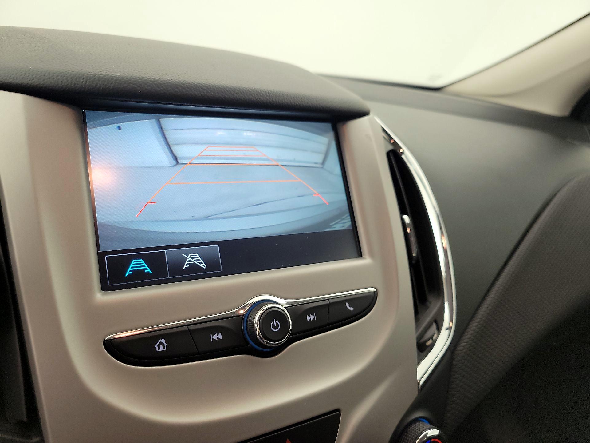 Thumbnail: 2017 Chevrolet Cruze - 14