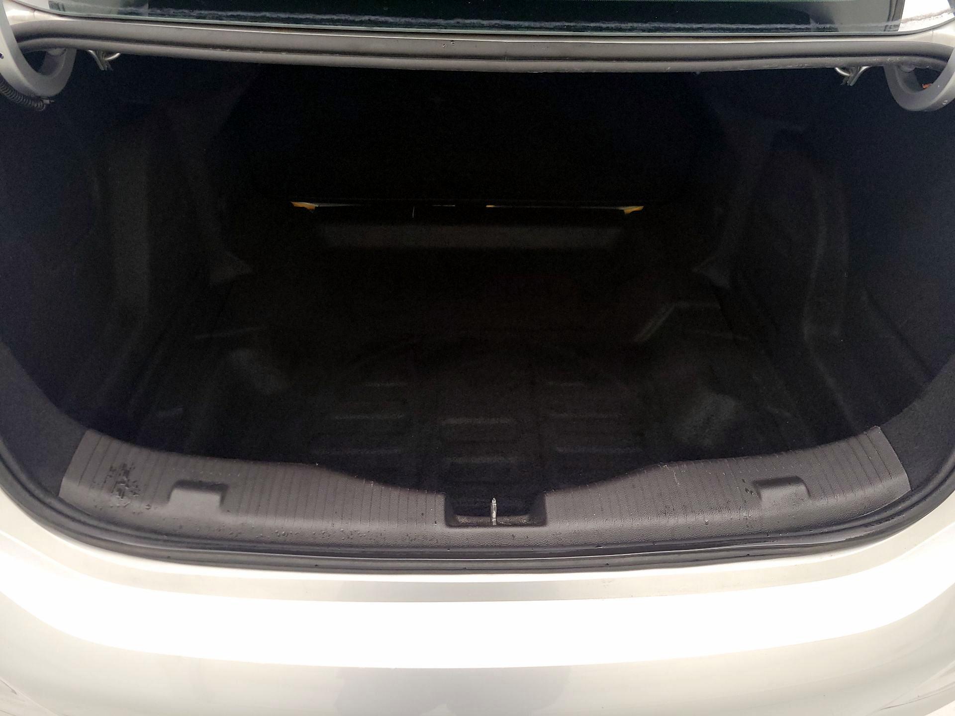 Thumbnail: 2017 Chevrolet Cruze - 20